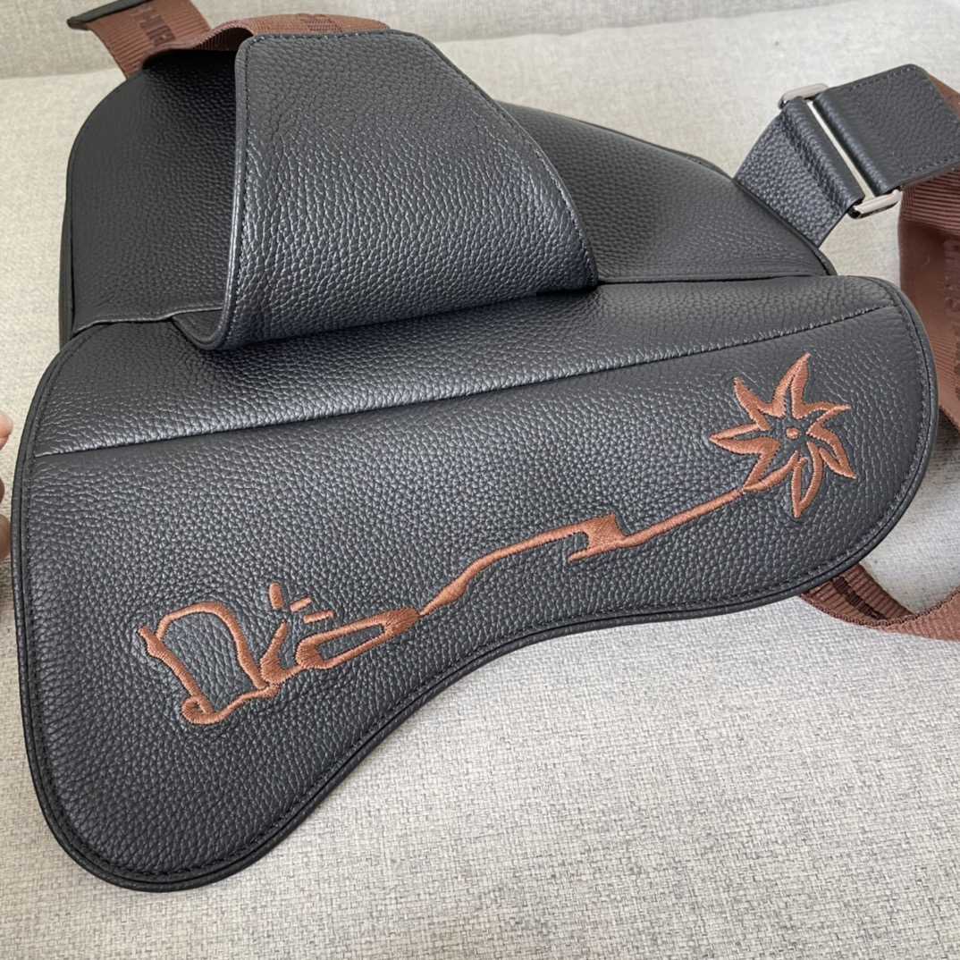 Dior Cactus Jack Dior Saddle Bag(26-19-4.5cm) - DopestKickz
