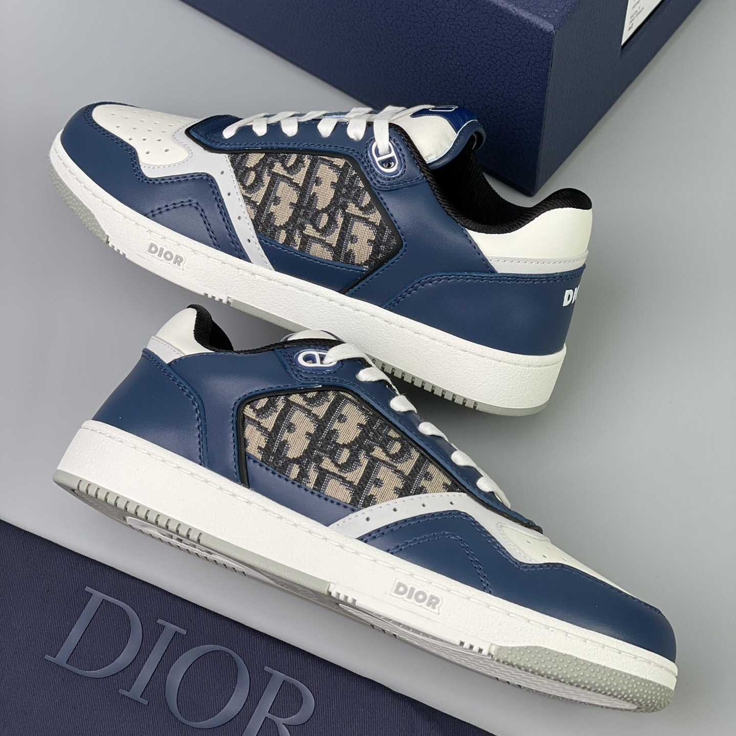 Dior B27 Low-Top Sneaker - DopestKickz