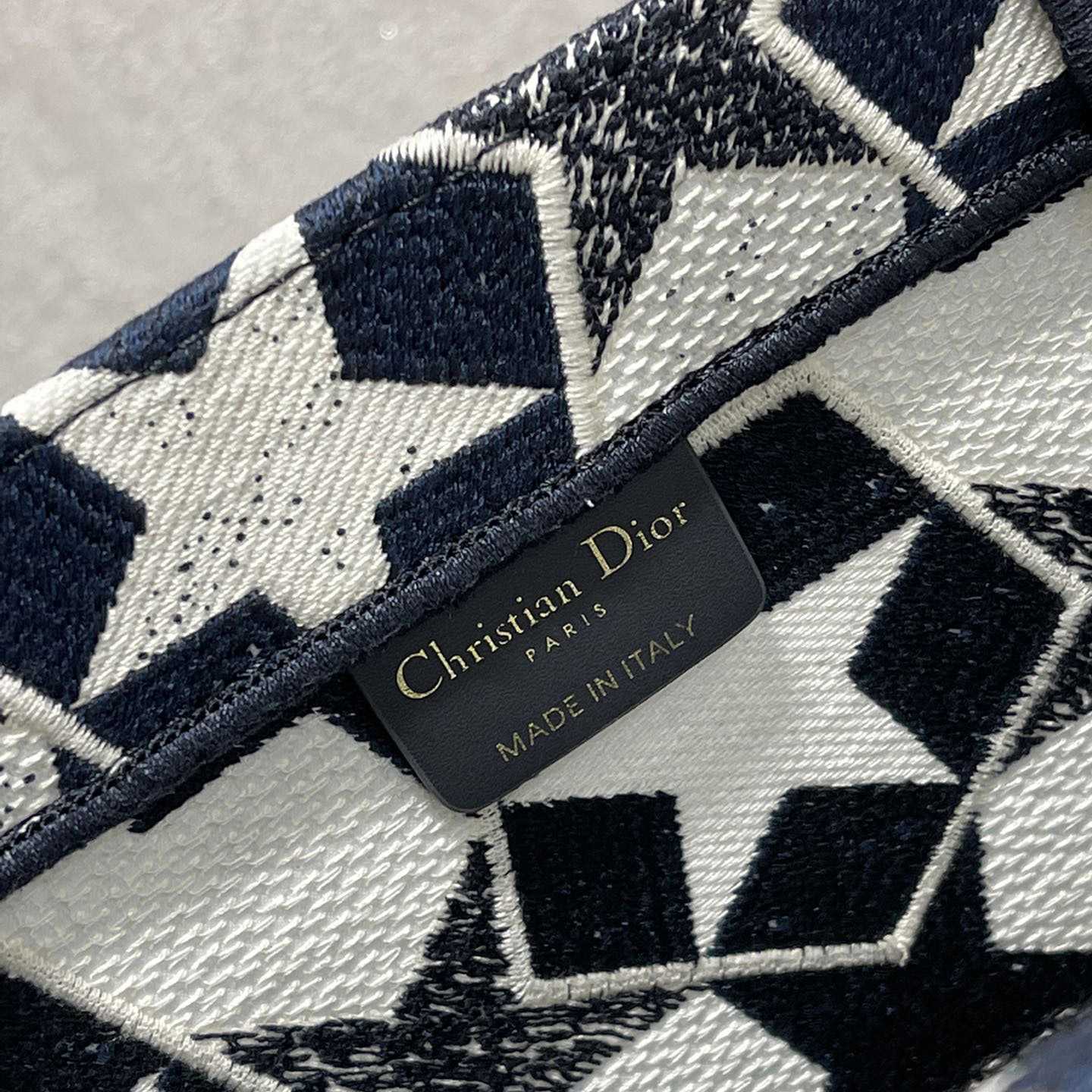 Dior Large Dior Book Tote(41-32cm) - DopestKickz