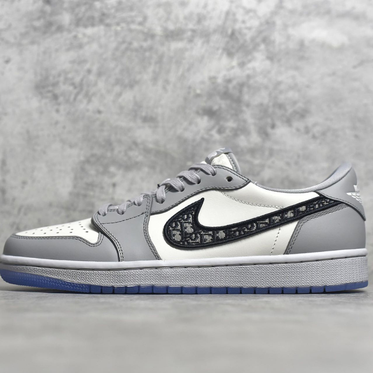 Dior x Air Jordan 1  Low Sneaker  - DopestKickz