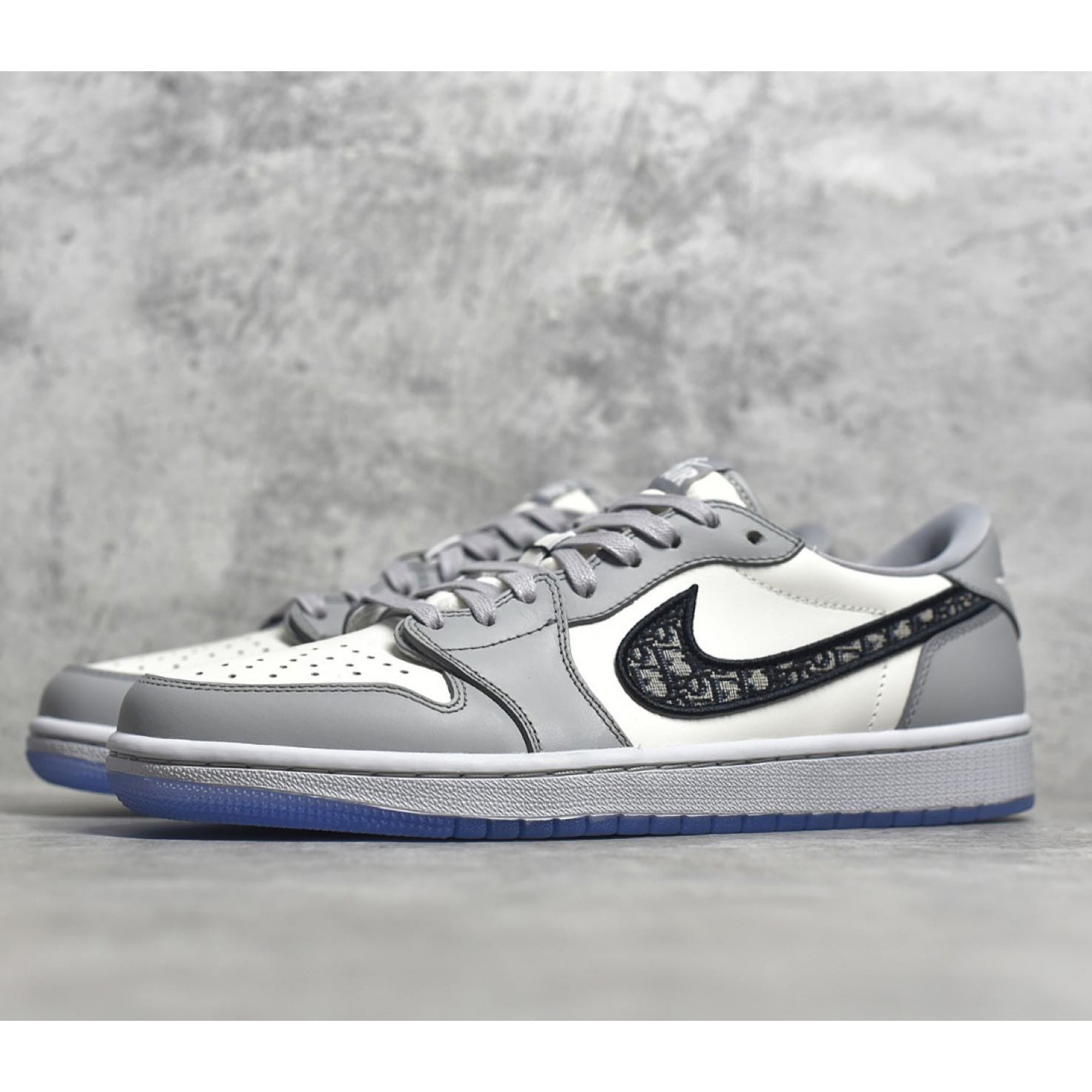 Dior x Air Jordan 1  Low Sneaker  - DopestKickz