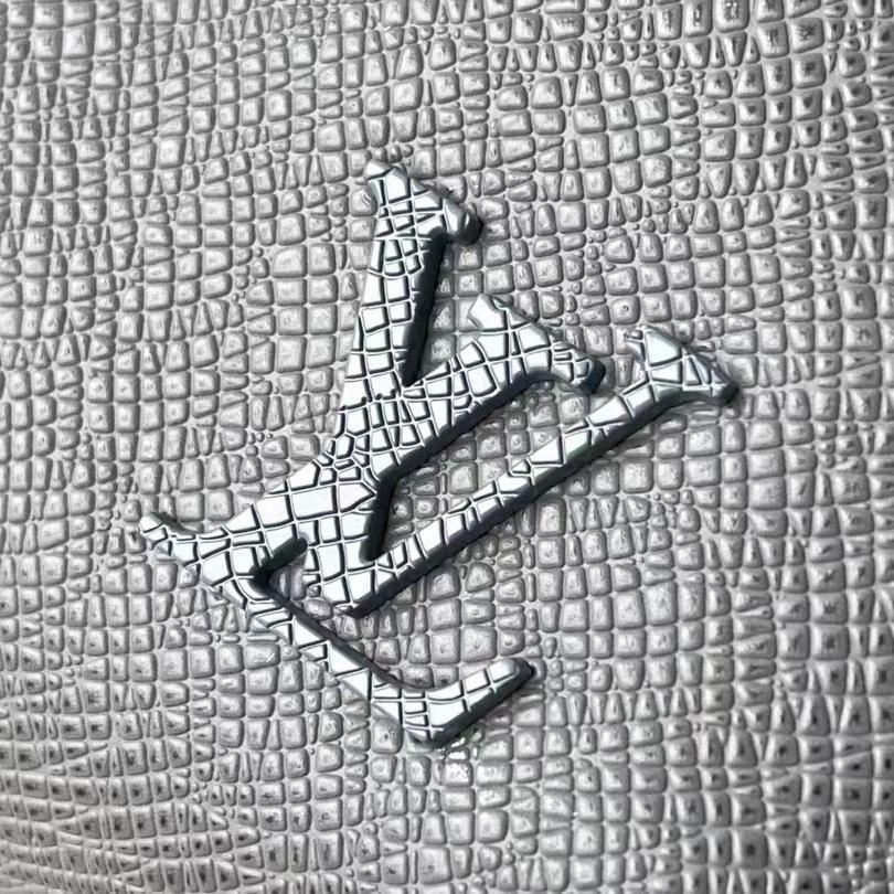 Louis Vuitton Avenue Slingbag   M41719 - DopestKickz