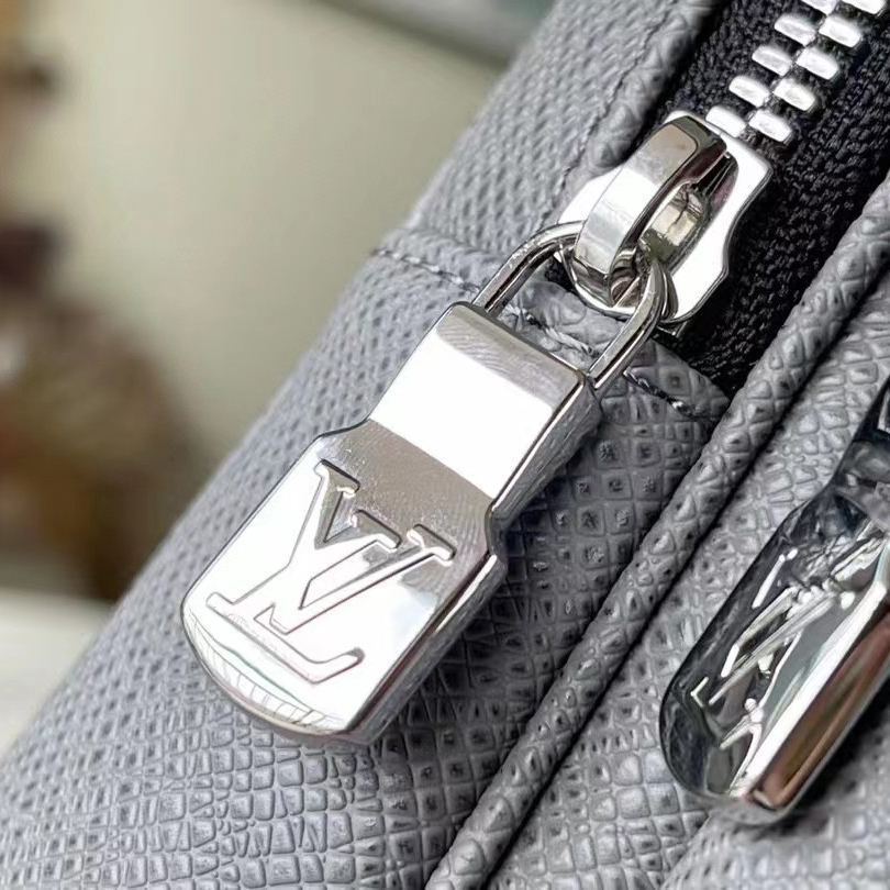 Louis Vuitton Avenue Slingbag   M41719 - DopestKickz