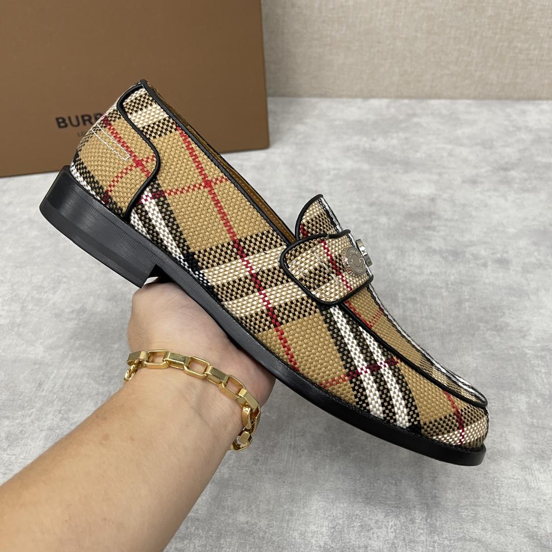 Burberry Moorley Check Loafers - DopestKickz