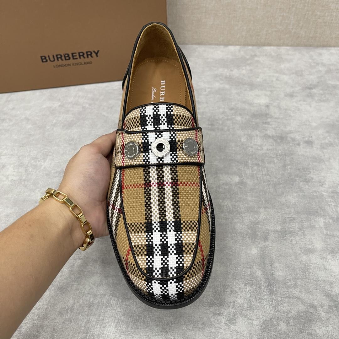 Burberry Moorley Check Loafers - DopestKickz