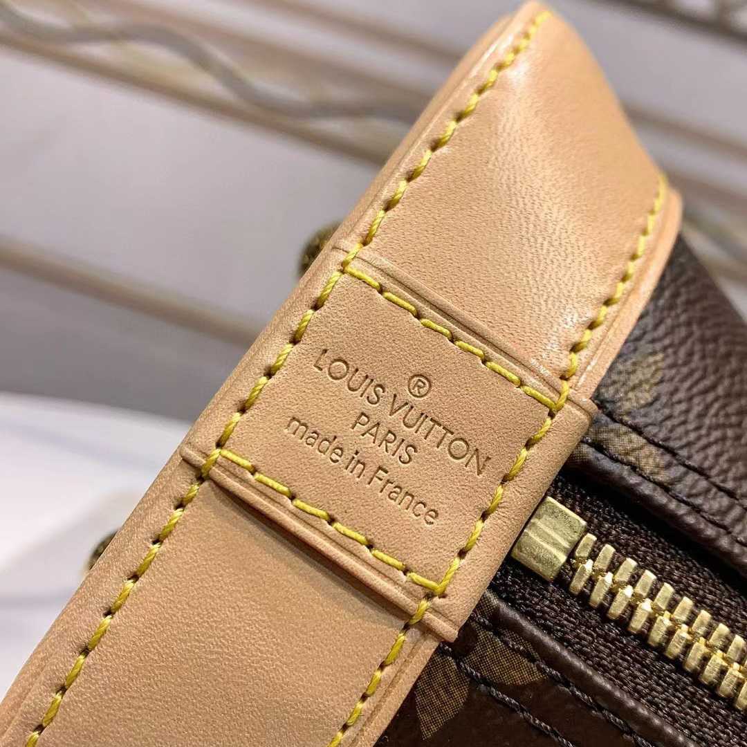 Louis Vuitton Alma BB Handbag (23.5-17.5-11.5cm)     M53152 - DopestKickz