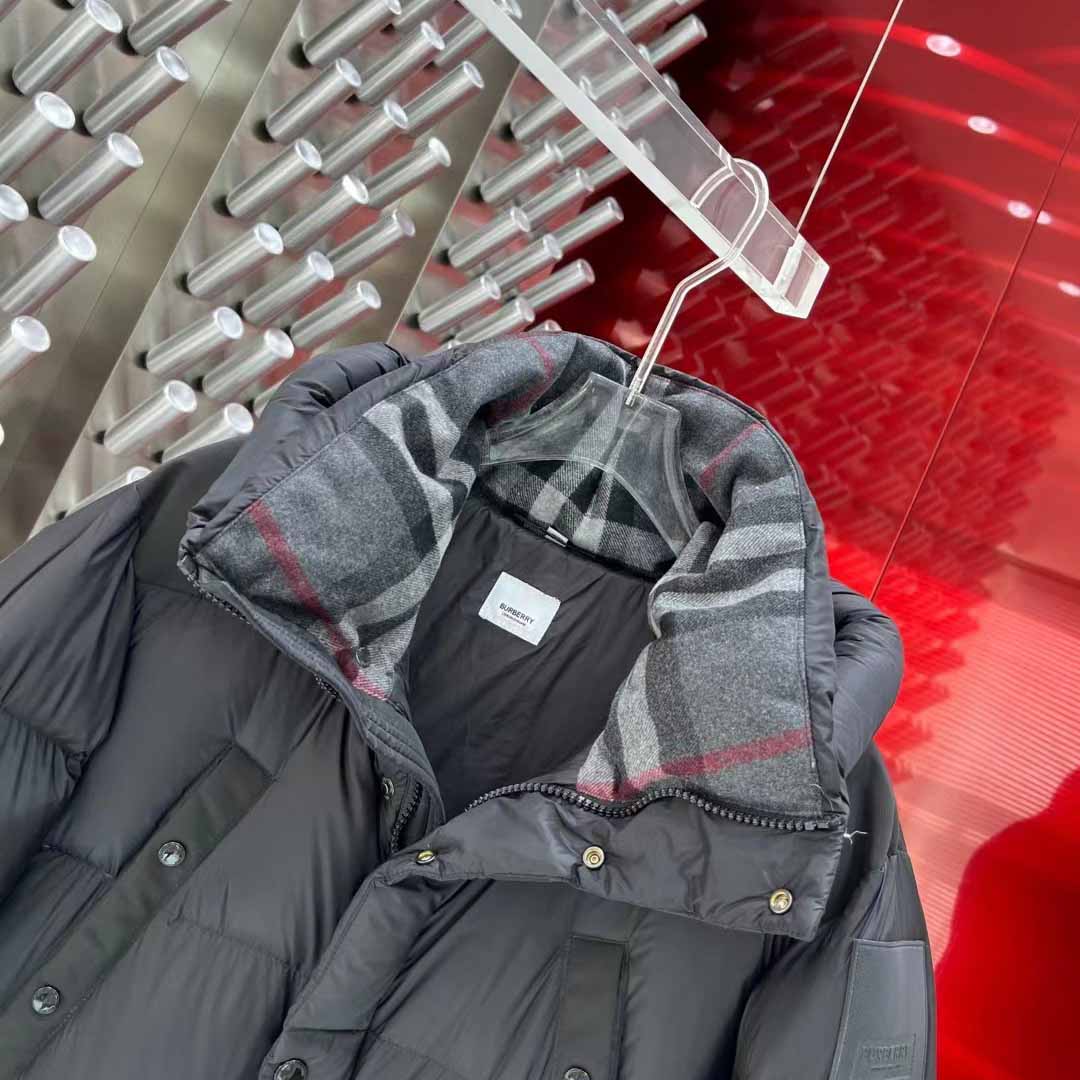 Burberry Logo Appliqué Nylon Puffer Coat - DopestKickz