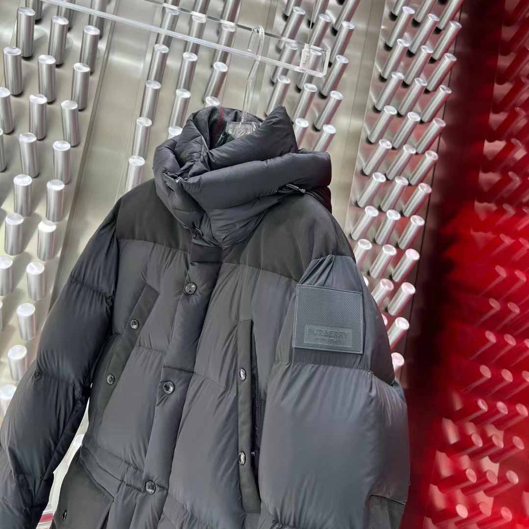 Burberry Logo Appliqué Nylon Puffer Coat - DopestKickz