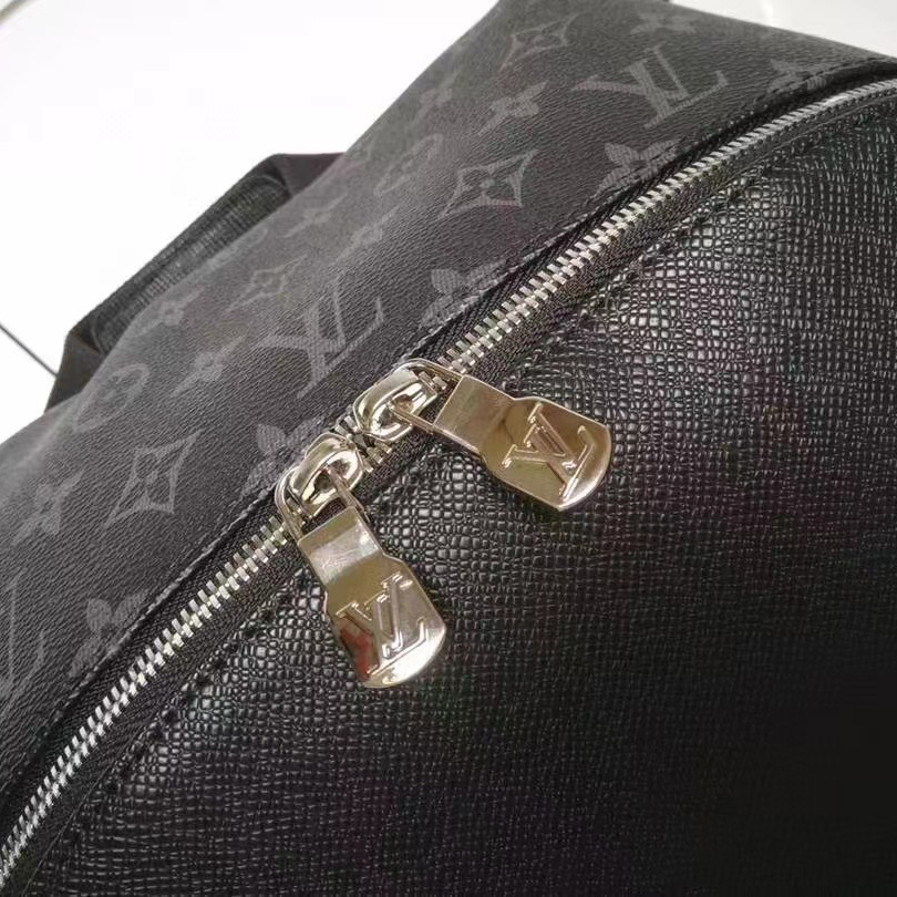 Louis Vuitton Discovery Backpack PM (37-40-20cm)   M30230  - DopestKickz