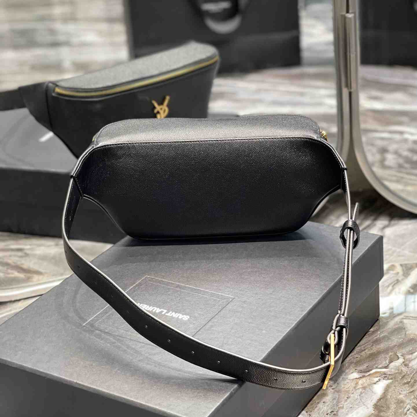 Saint Laurent Belt Bag(25-14-3.5cm)   569737 - DopestKickz