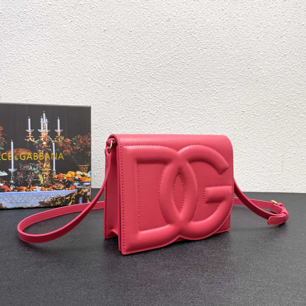Dolce & Gabbana Calfskin DG Logo Crossbody Bag(20-16-5cm) - DopestKickz