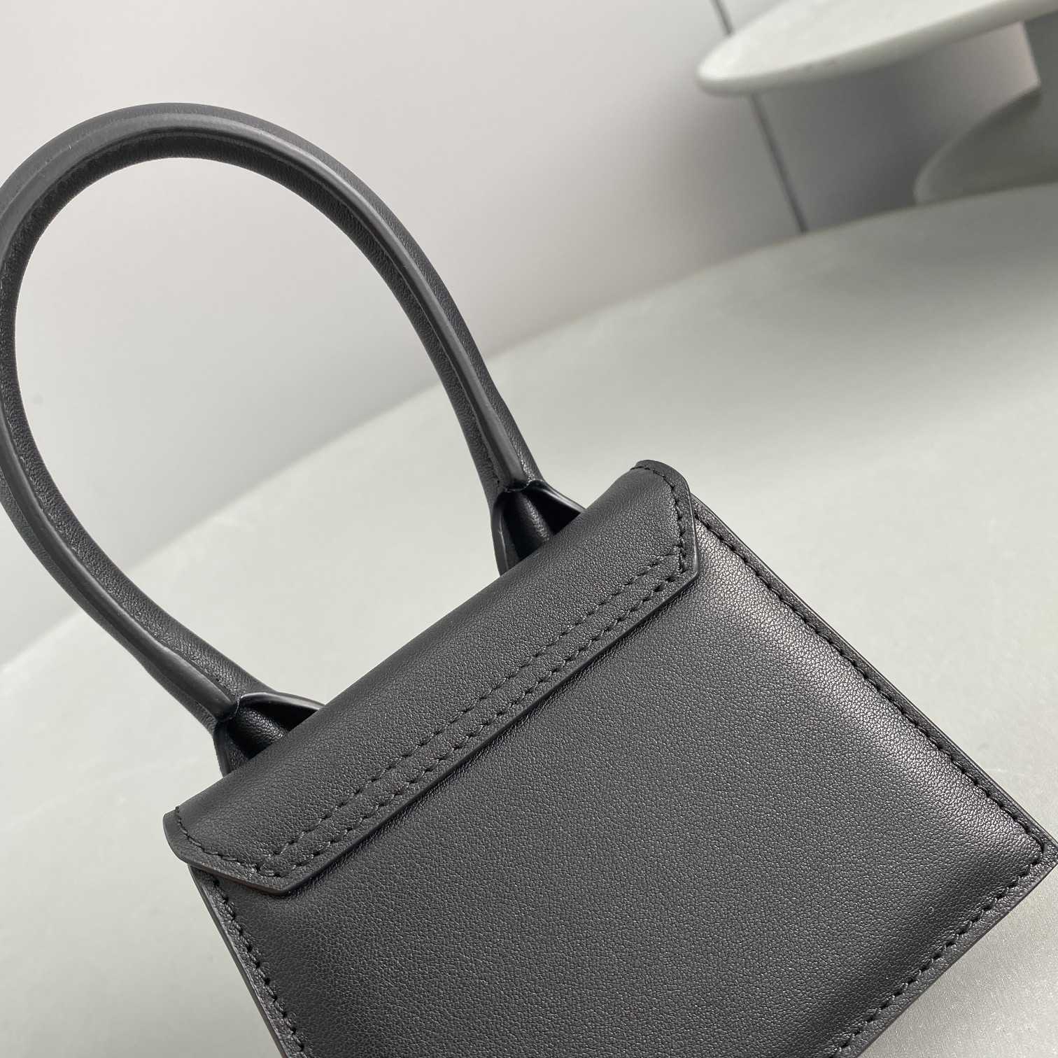 Jacquemus Le Chiquito Signature Leather Mini Handbag.(12-8-5cm) - DopestKickz