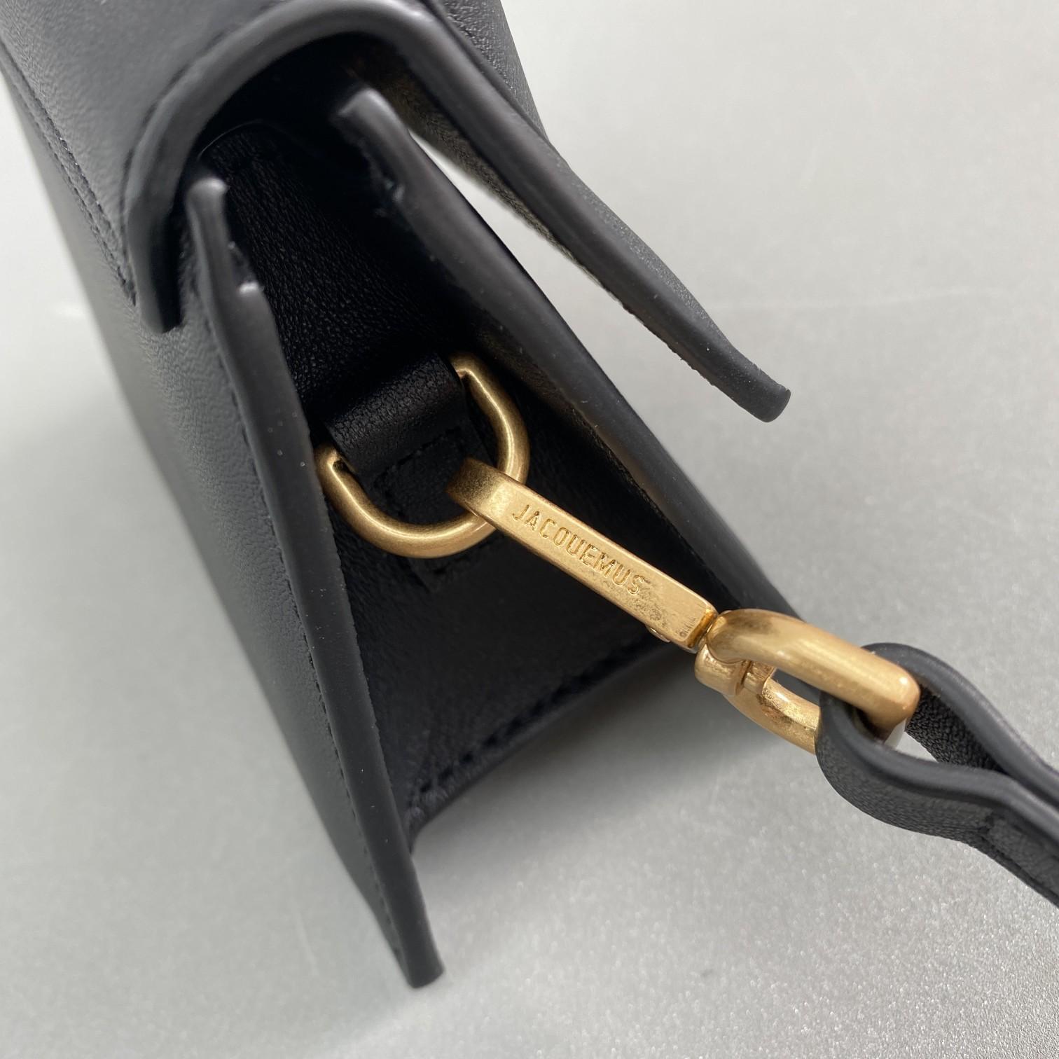 Jacquemus Le Chiquito Signature Leather Mini Handbag.(12-8-5cm) - DopestKickz