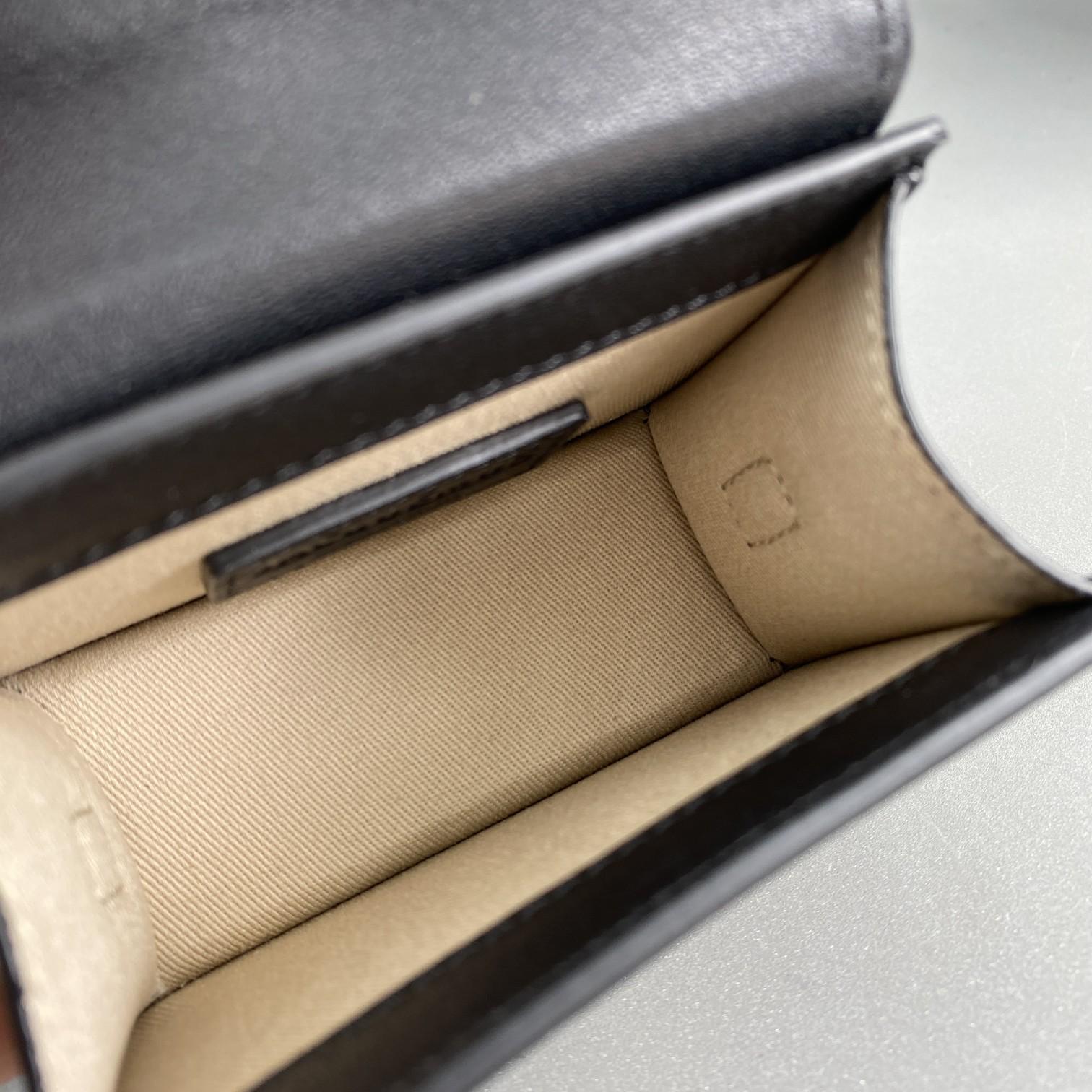 Jacquemus Le Chiquito Signature Leather Mini Handbag.(12-8-5cm) - DopestKickz