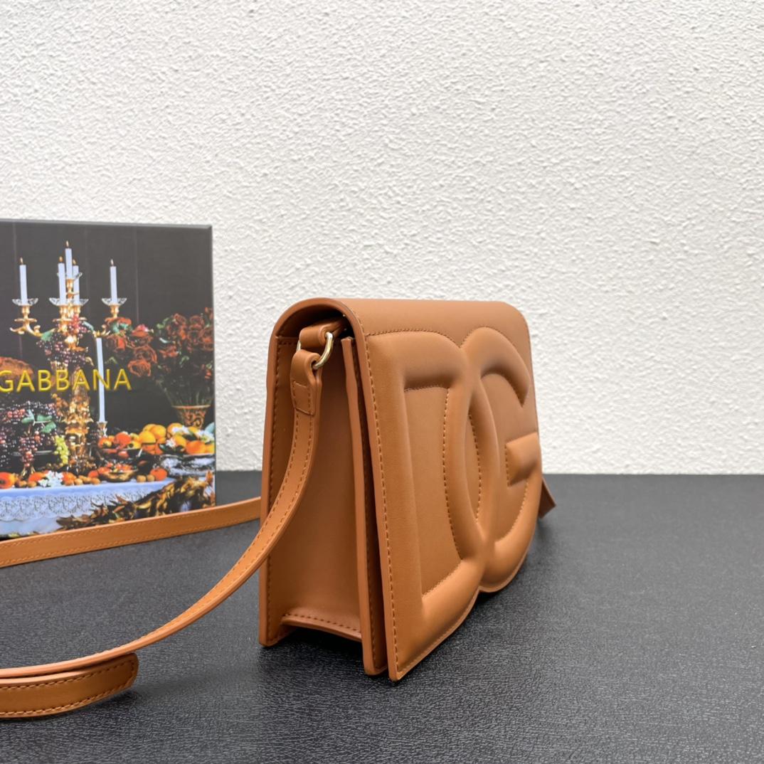 Dolce & Gabbana Calfskin DG Logo Crossbody Bag(20-16-5cm) - DopestKickz