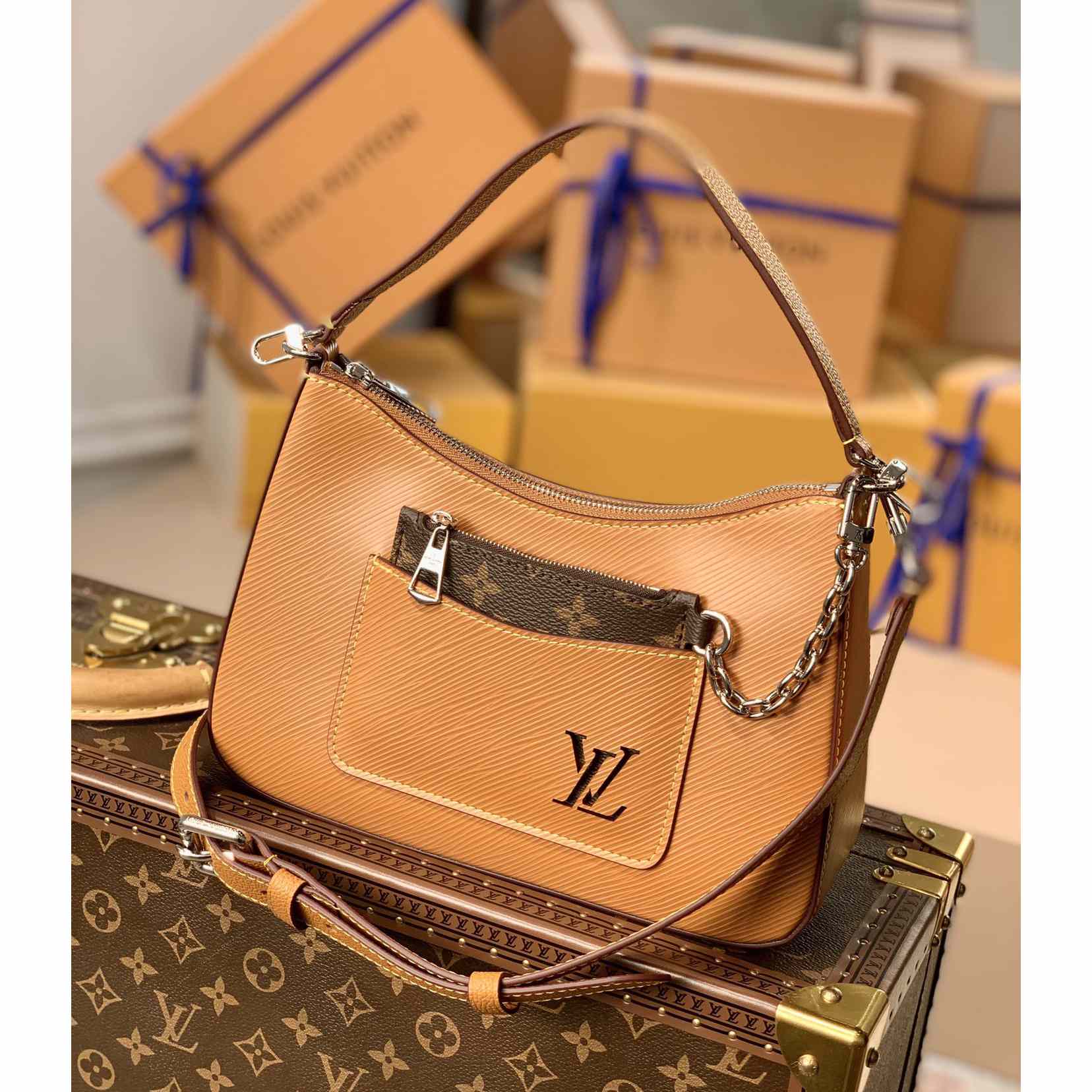 Louis Vuitton Marelle Handbag(25-15-8cm)   M80794 - DopestKickz