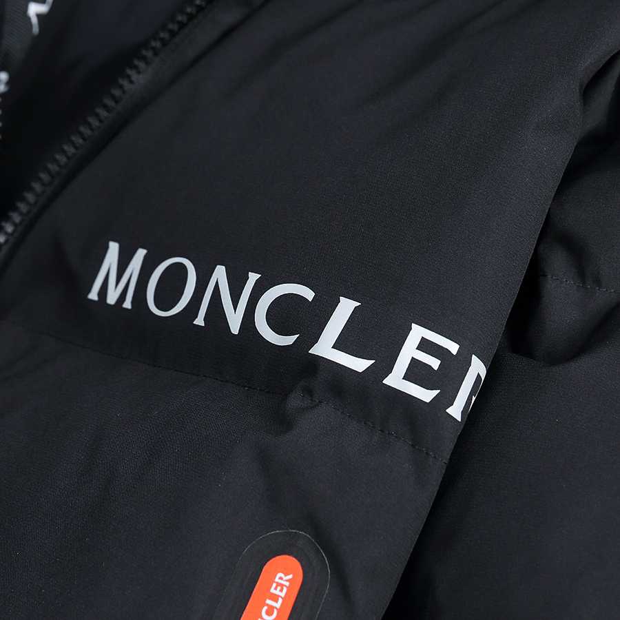 Moncler Short Down Jacket - DopestKickz