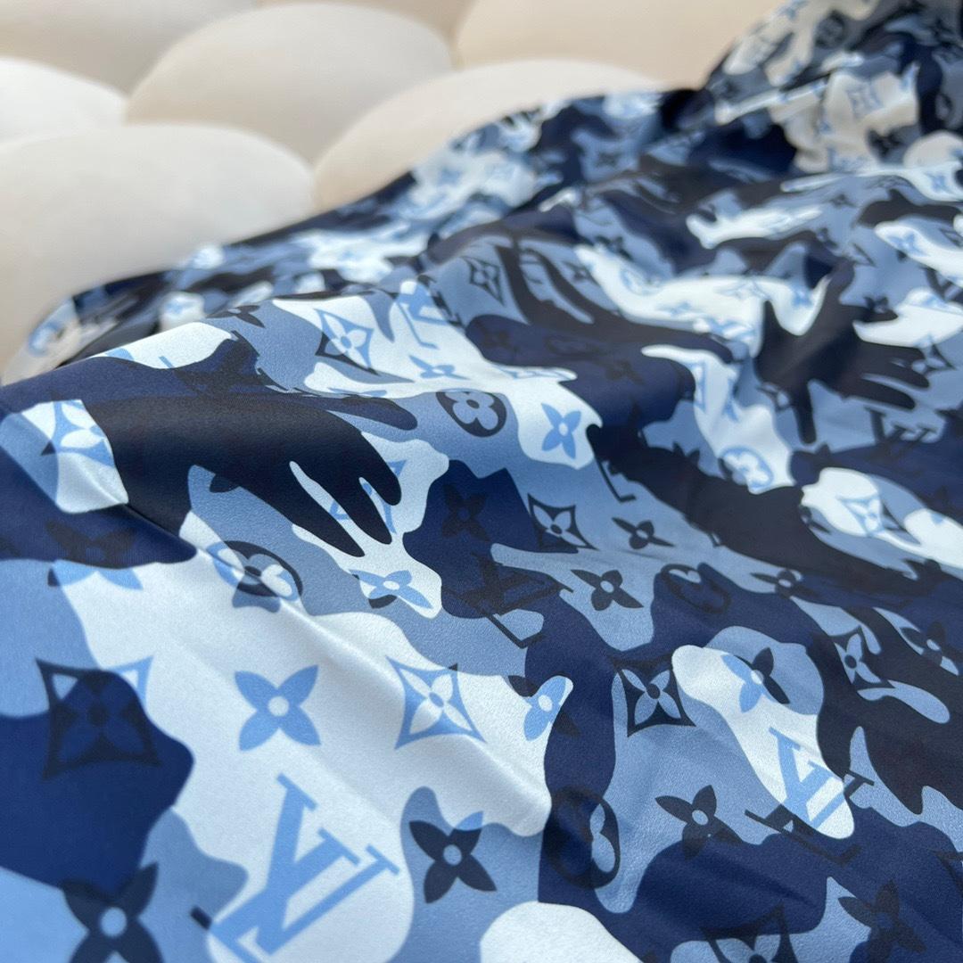 Louis Vuitton Camo Regular Silk Shirt   1A7XVH - DopestKickz