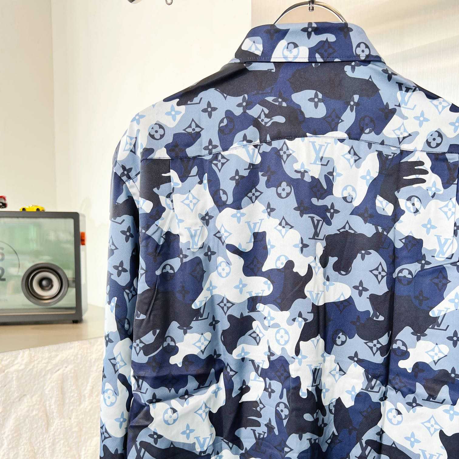 Louis Vuitton Camo Regular Silk Shirt   1A7XVH - DopestKickz