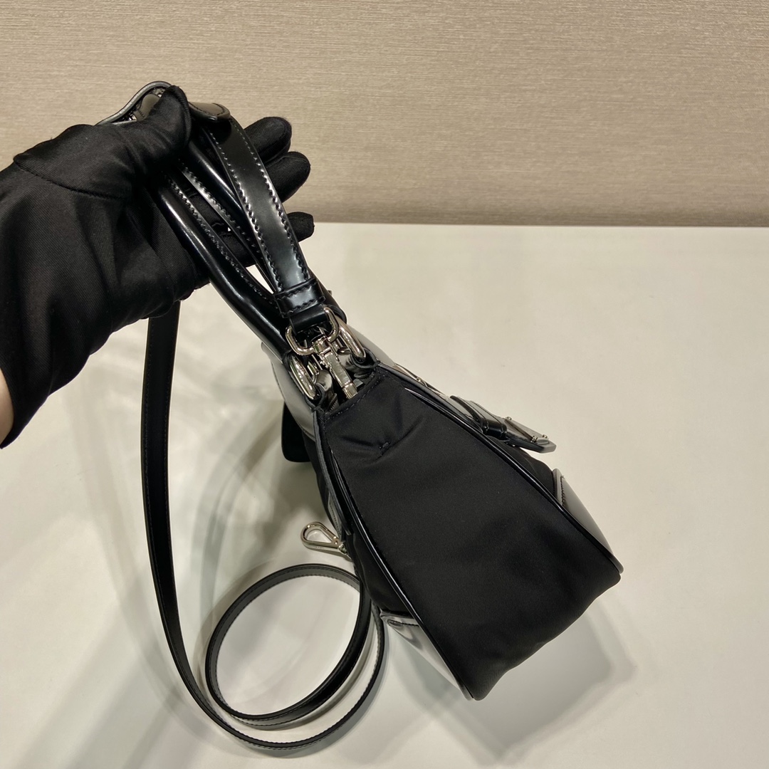 Prada Moon Re-Nylon And Leather Bag(22.5-16-7.5cm) - DopestKickz