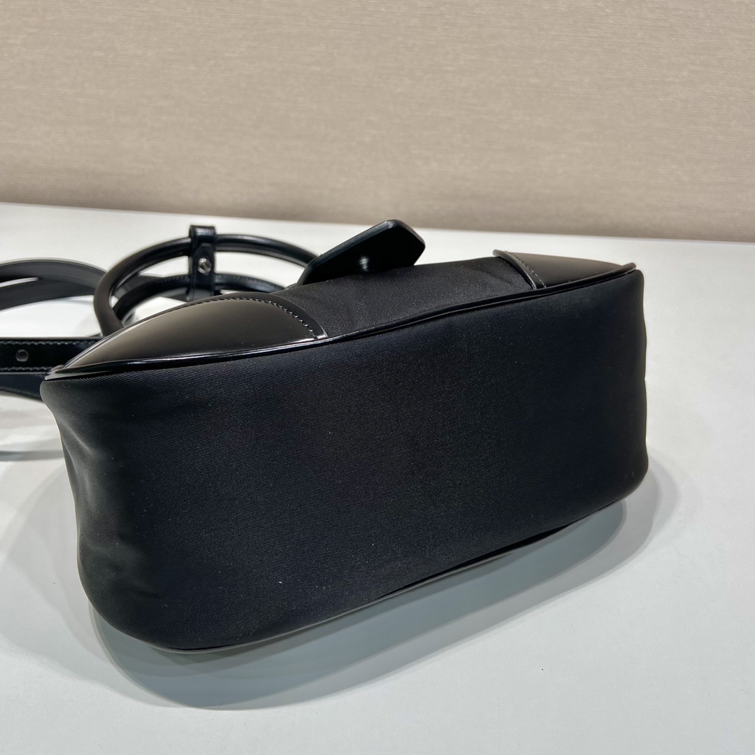 Prada Moon Re-Nylon And Leather Bag(22.5-16-7.5cm) - DopestKickz