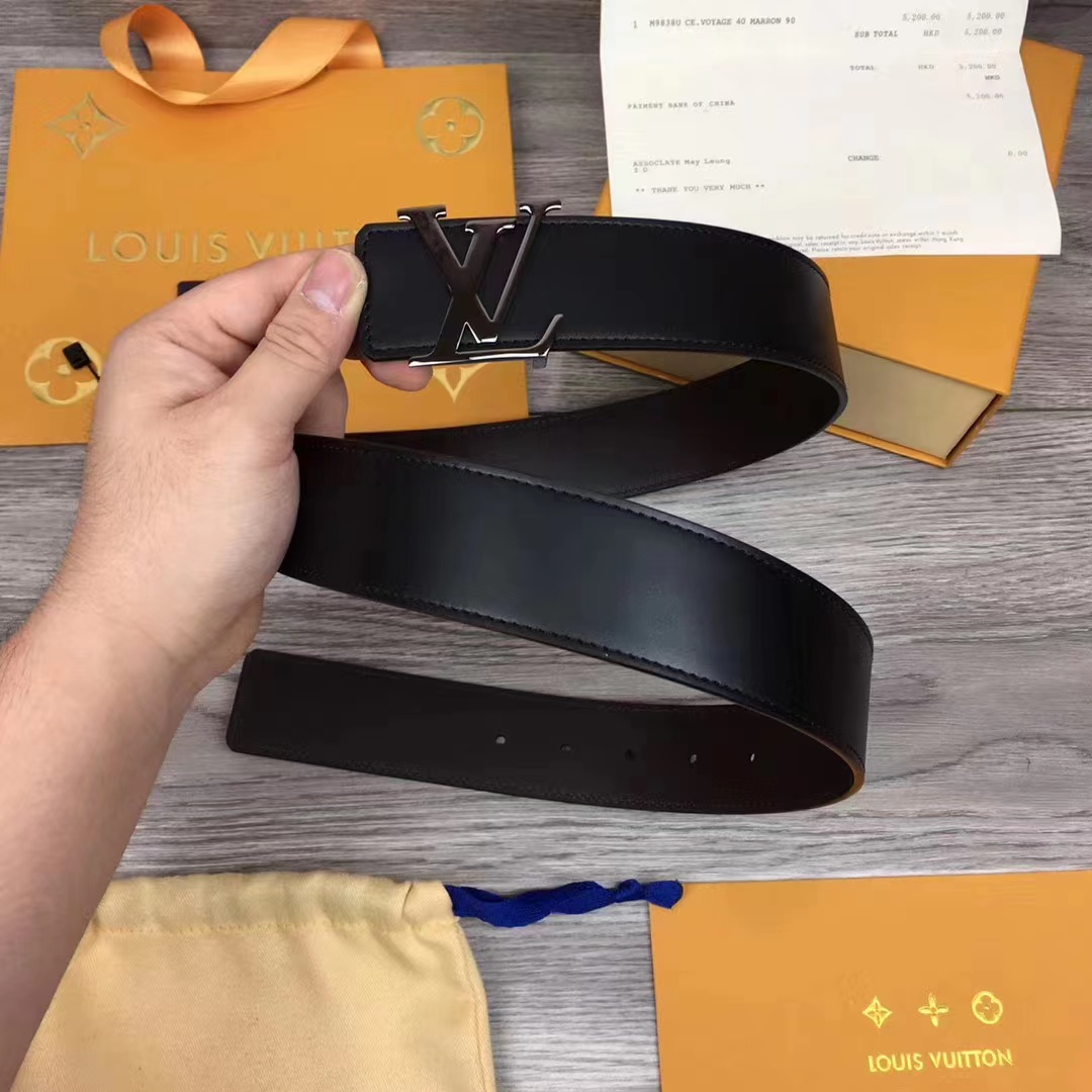 Louis Vuitton LV Initiales 40MM Reversible      M9887Q - DopestKickz