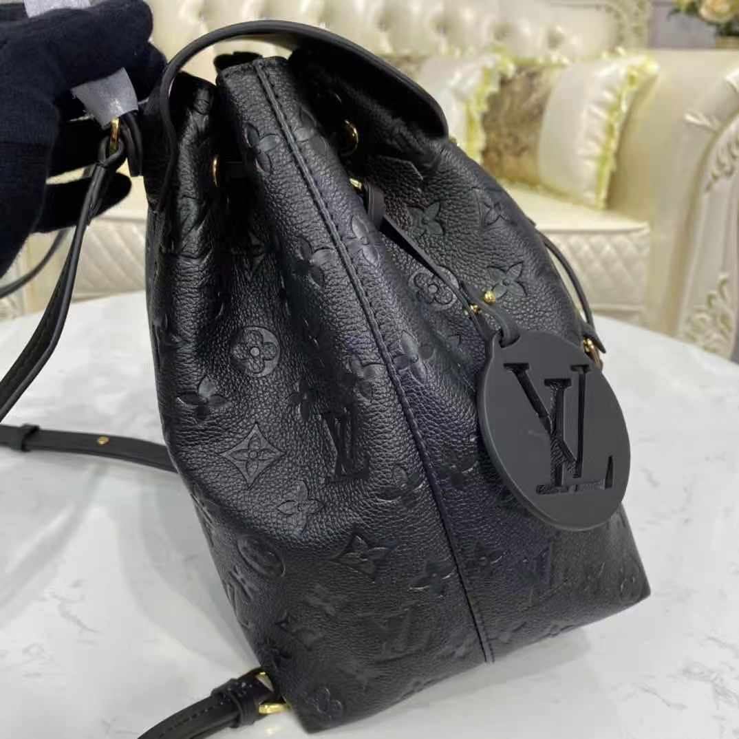Louis Vuitton Montsouris Backpack (27.5-33-14cm)  M45205 - DopestKickz