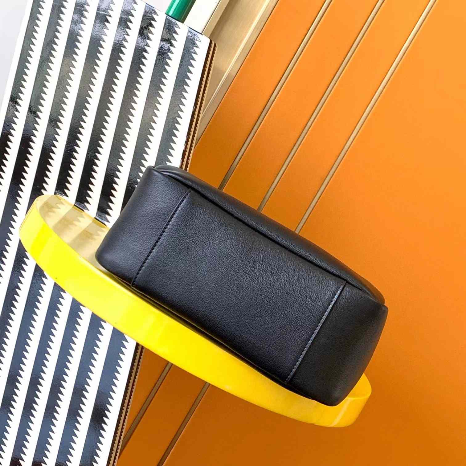 Saint Laurent LE 5 À 7 Soft Small Hobo Bag In Smooth Leather - DopestKickz