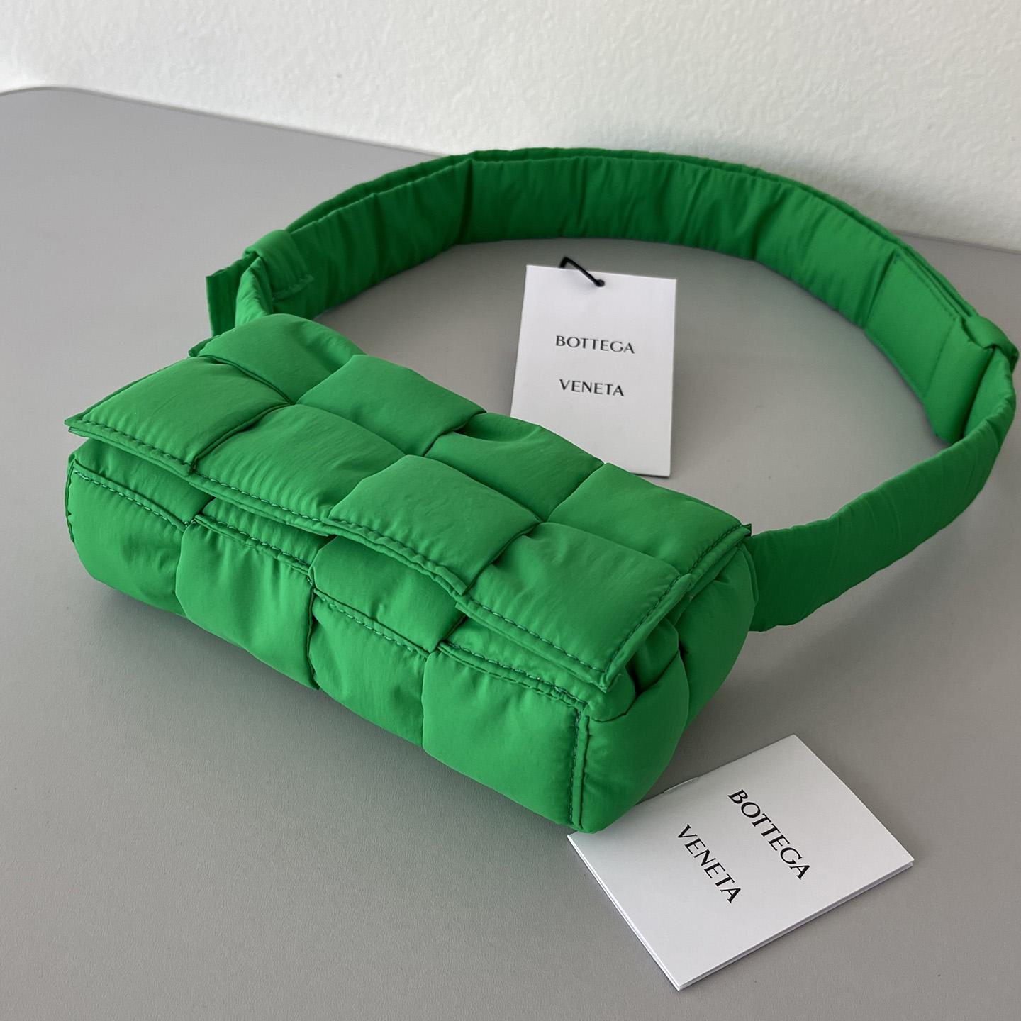 Bottega Veneta Padded Tech Cassette Padded Intreccio Nylon Cross-Body Bag(19-10-5cm) - DopestKickz
