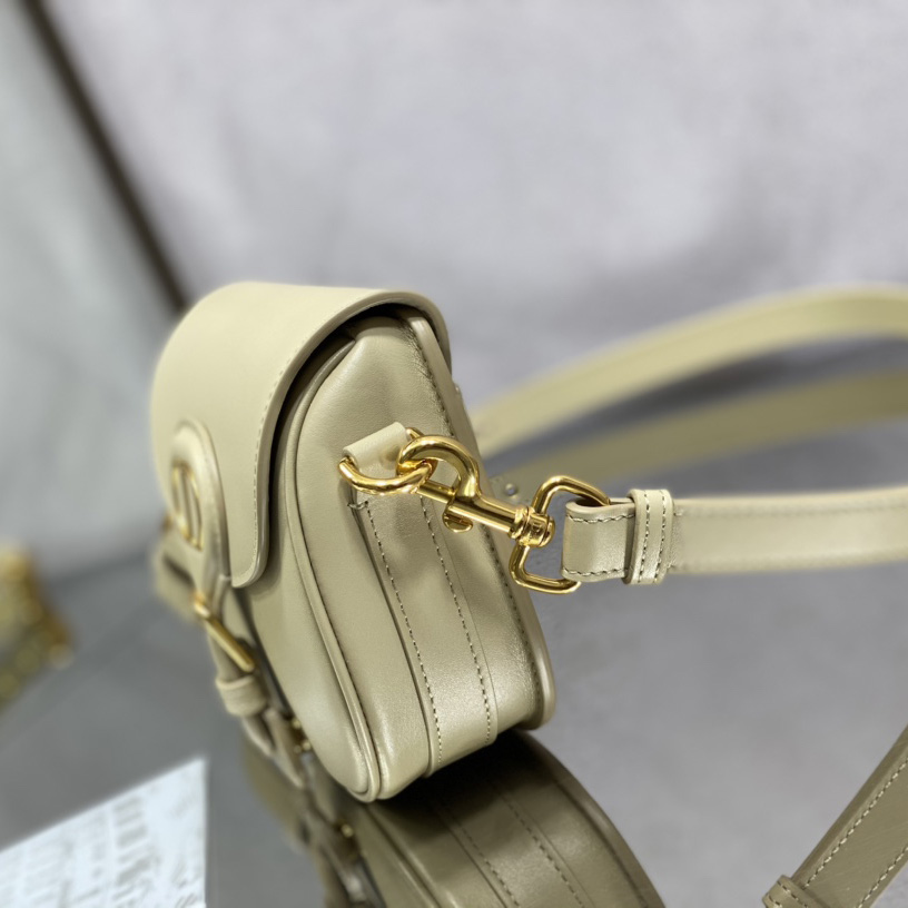 Dior Small Dior Bobby Bag(18-14-5cm) - DopestKickz