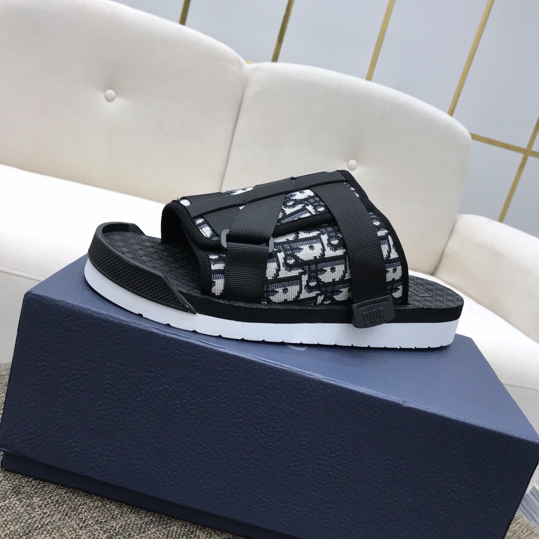 Dior D-Wander Slide  - DopestKickz