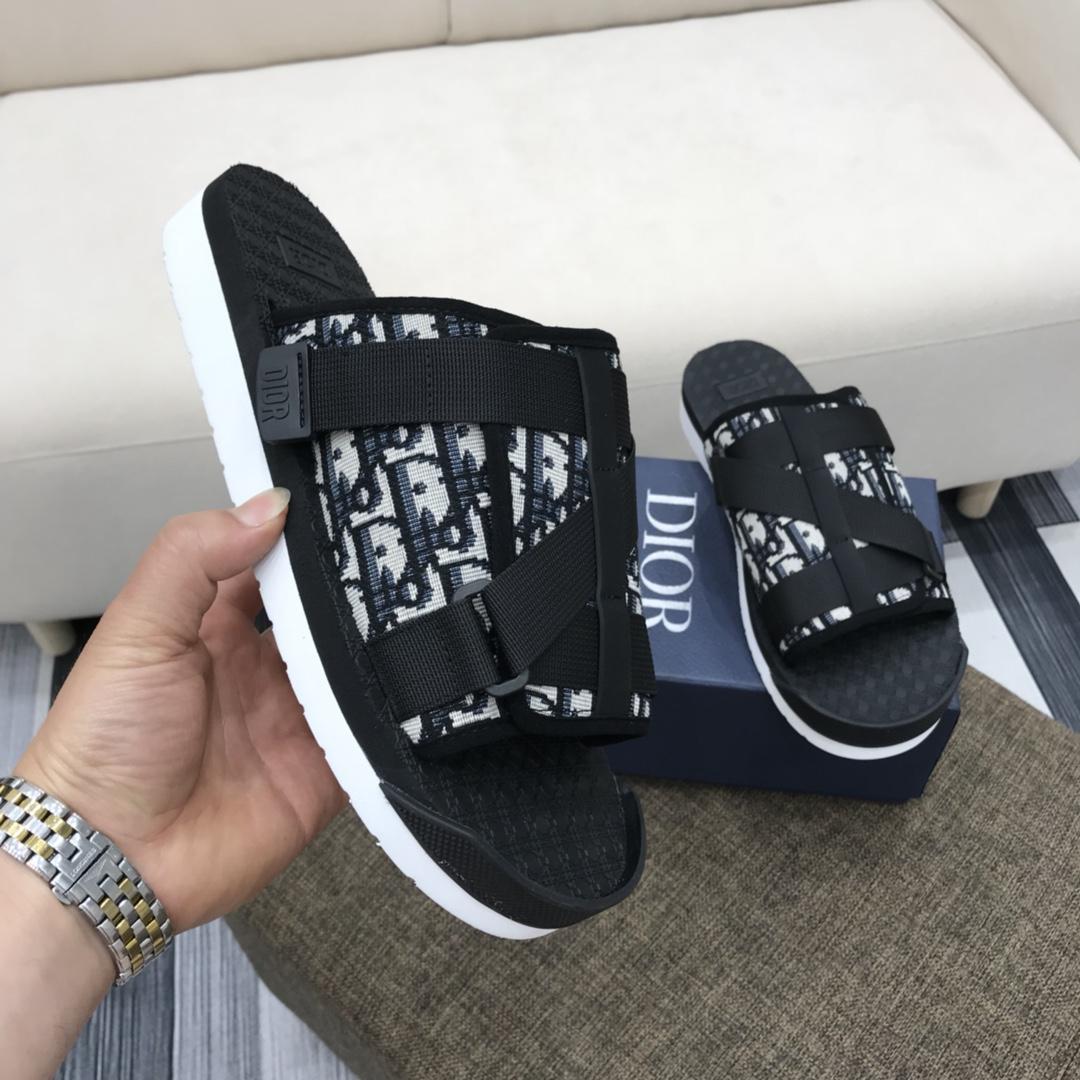 Dior D-Wander Slide  - DopestKickz