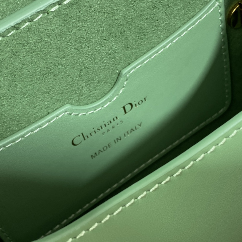 Dior Small Dior Bobby Bag(18-14-5cm) - DopestKickz