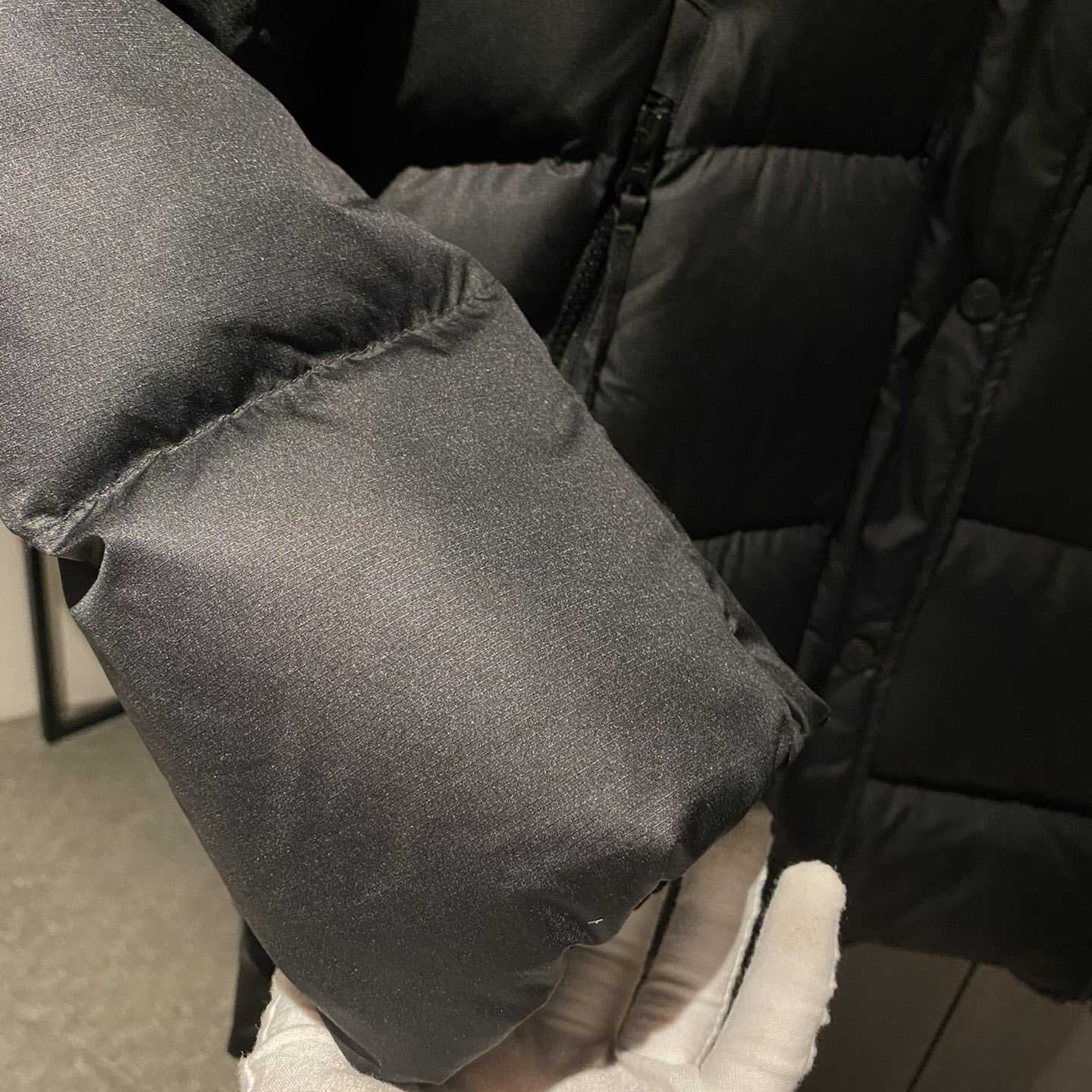 The North Face Embroidered-Logo Padded Coat - DopestKickz