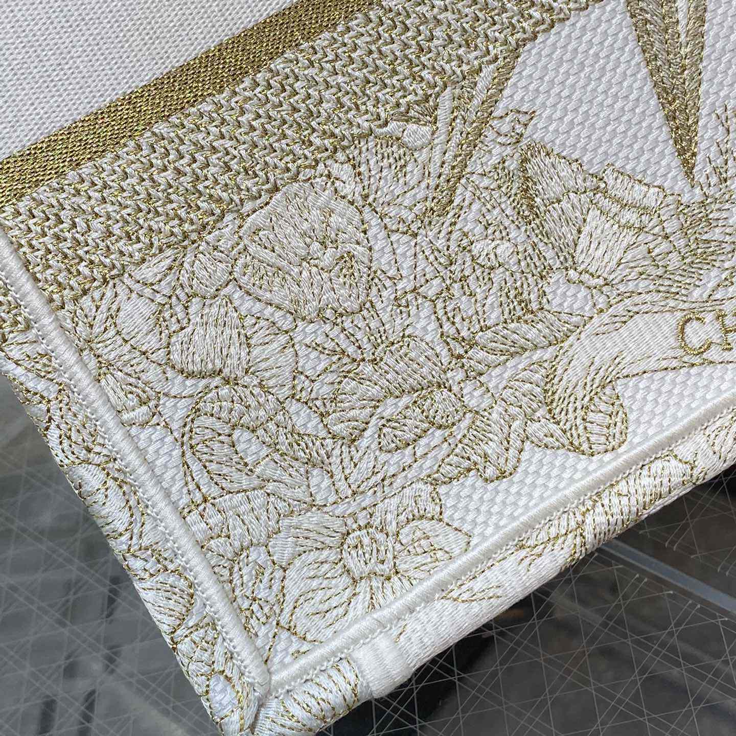 Dior Medium Dior Book Tote(36-18-28cm) - DopestKickz