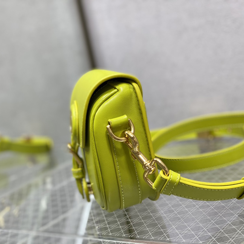 Dior Small Dior Bobby Bag(18-14-5cm) - DopestKickz