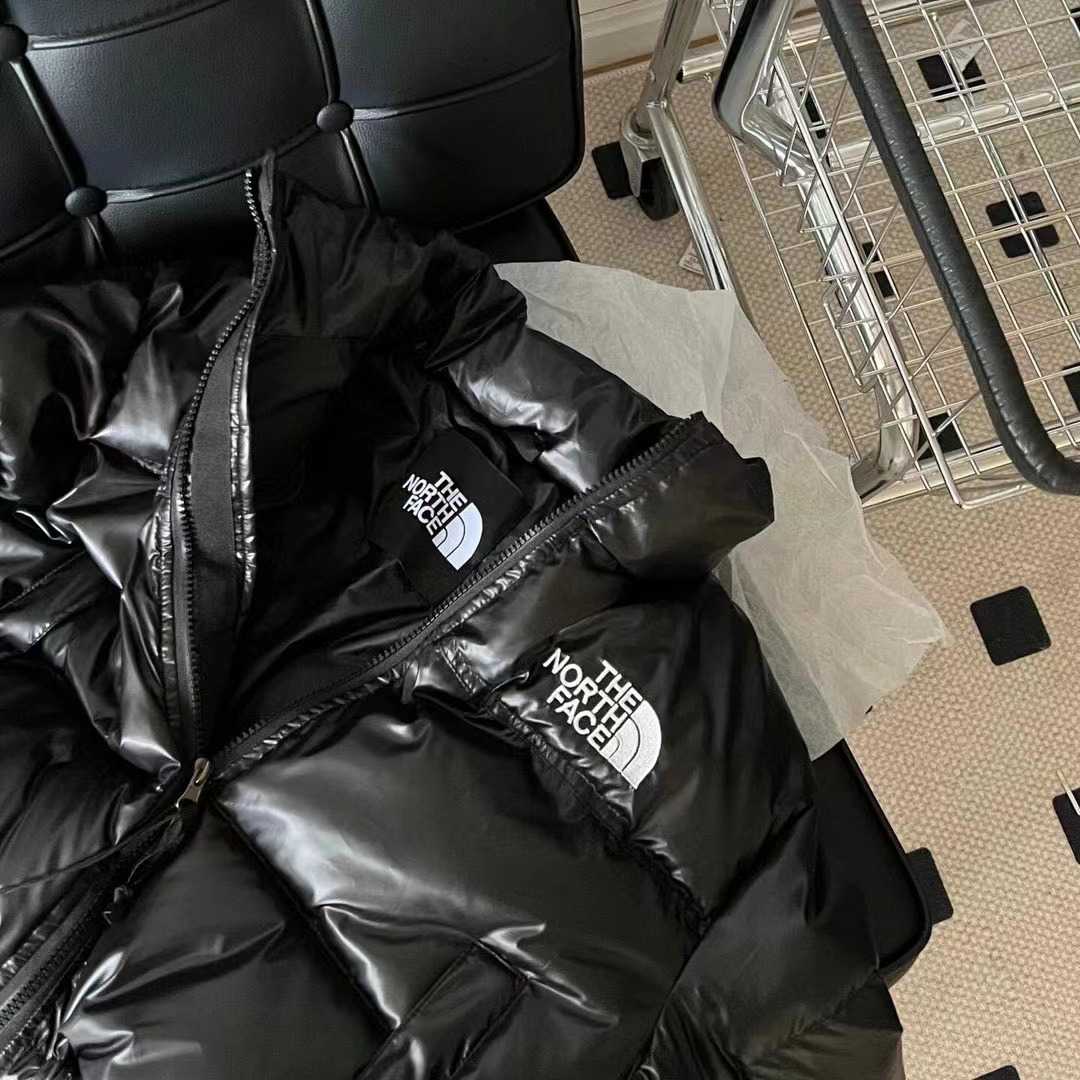 The North Face Short Down Jacket - DopestKickz