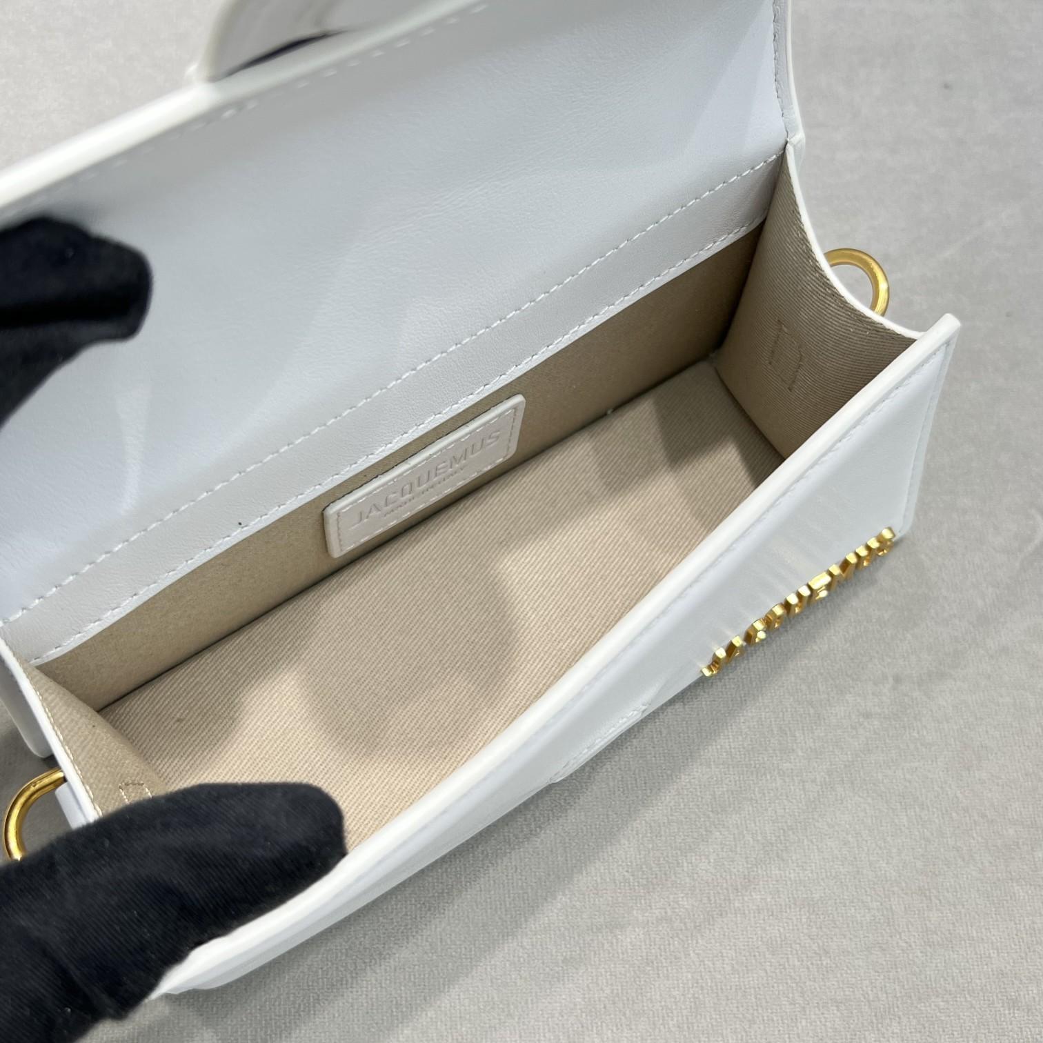 Jacquemus Le Bambino Small Handbag With Adjustable Crossbody Strap(18-6-7cm) - DopestKickz