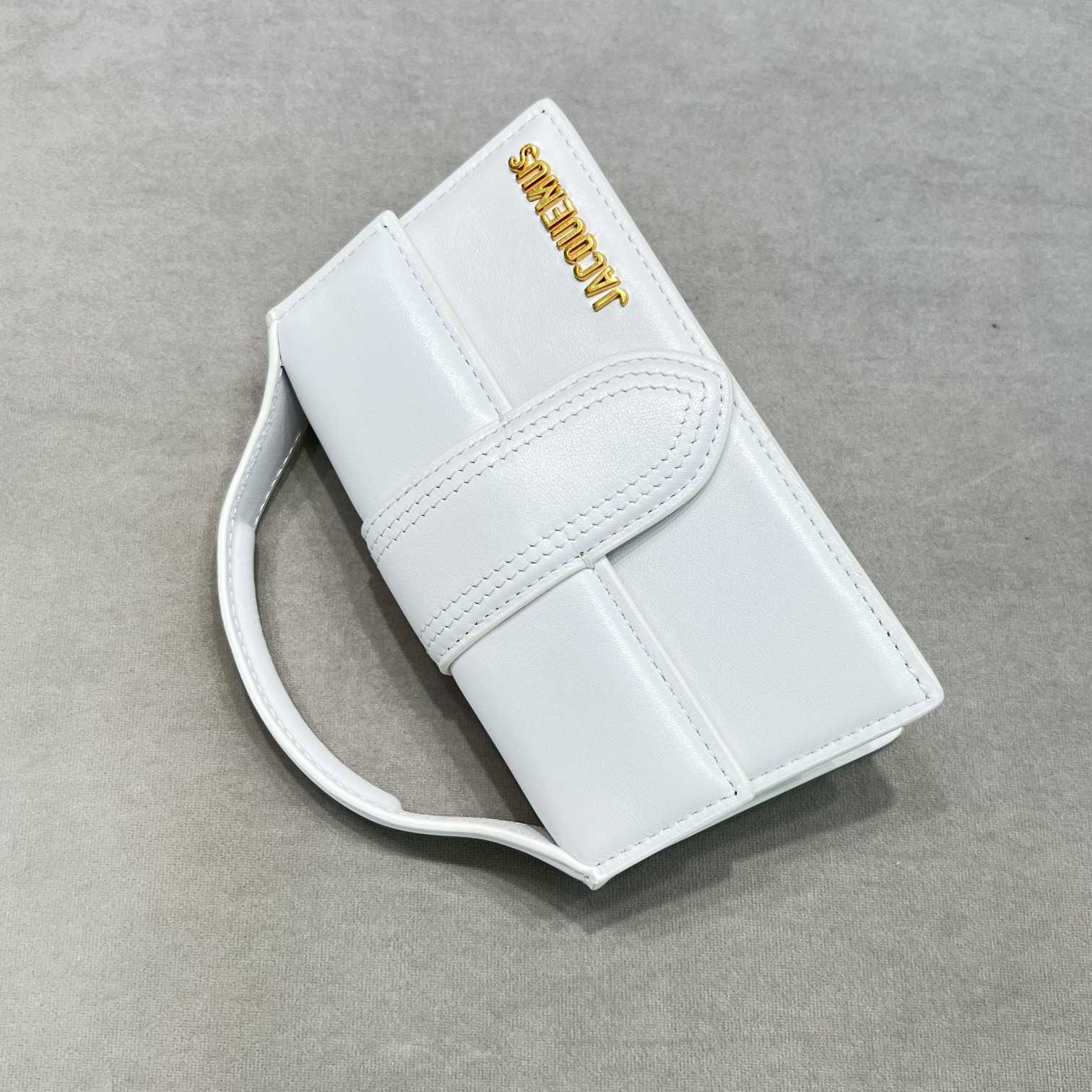 Jacquemus Le Bambino Small Handbag With Adjustable Crossbody Strap(18-6-7cm) - DopestKickz