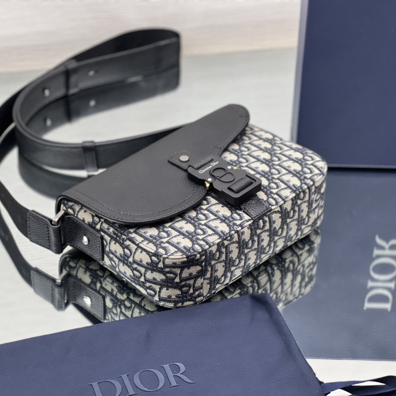 Dior Mini Saddle Bag With Strap(23-18-6 cm) - DopestKickz