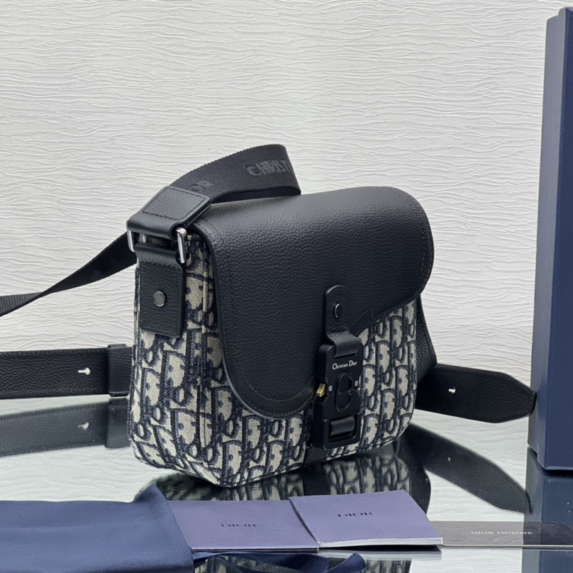 Dior Mini Saddle Bag With Strap(23-18-6 cm) - DopestKickz