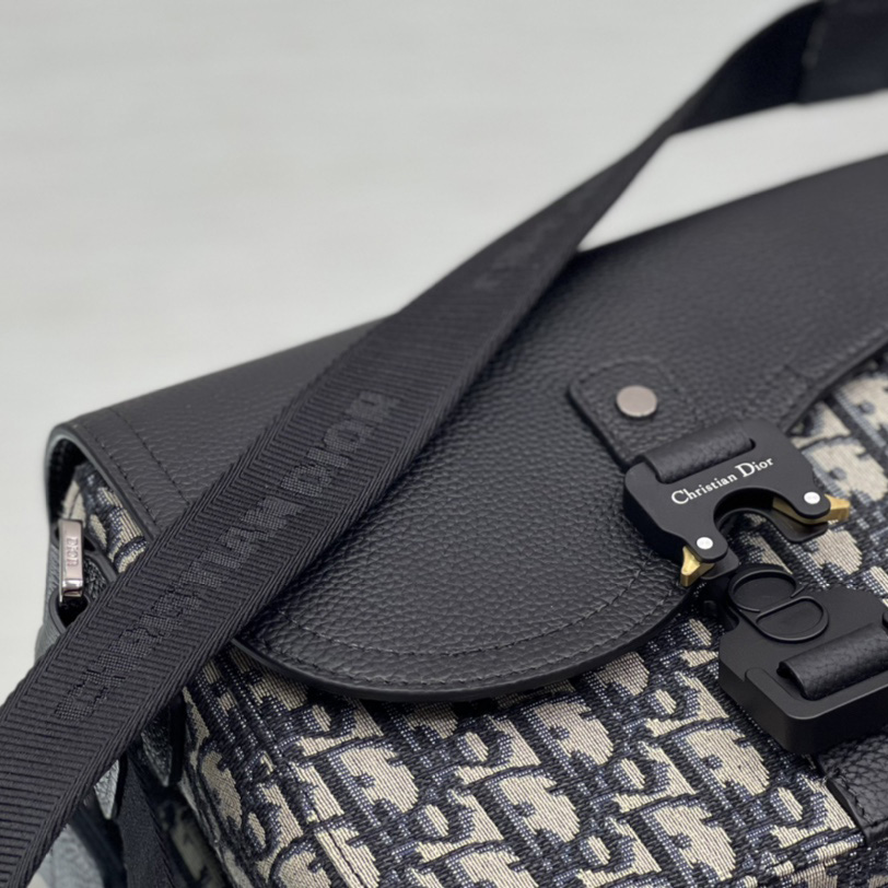 Dior Mini Saddle Bag With Strap(23-18-6 cm) - DopestKickz