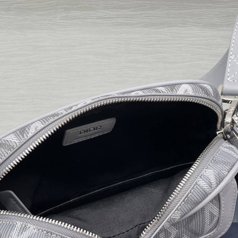 Dior Hit The Road Messenger Pouch(20.5-15-7 cm) - DopestKickz