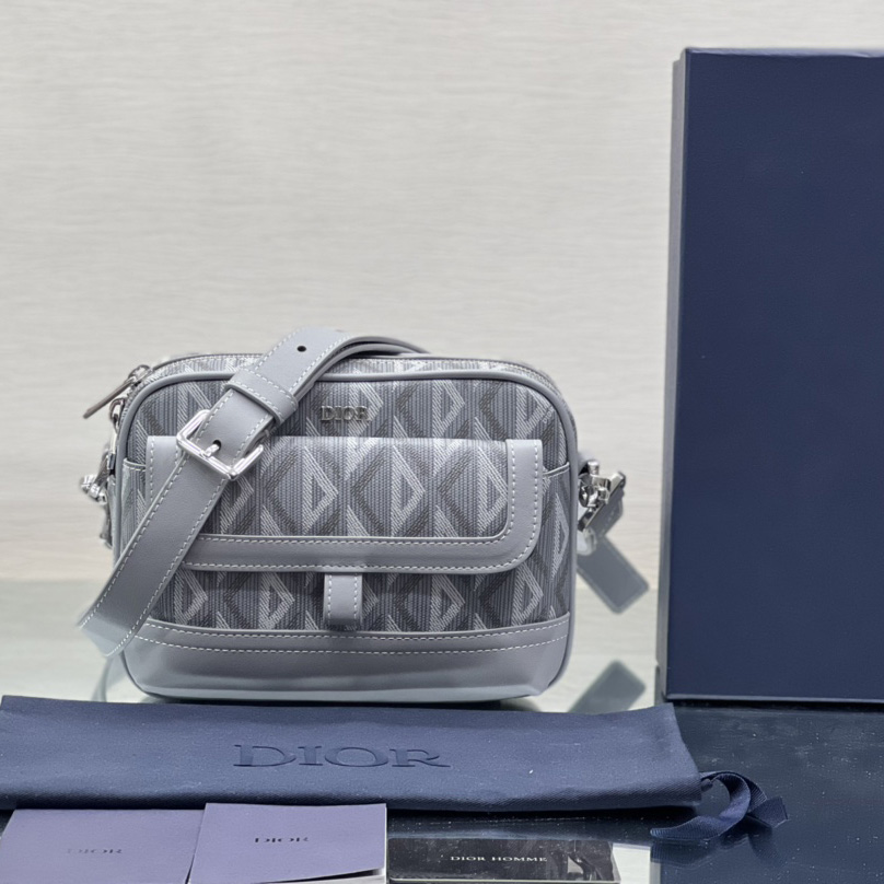 Dior Hit The Road Messenger Pouch(20.5-15-7 cm) - DopestKickz