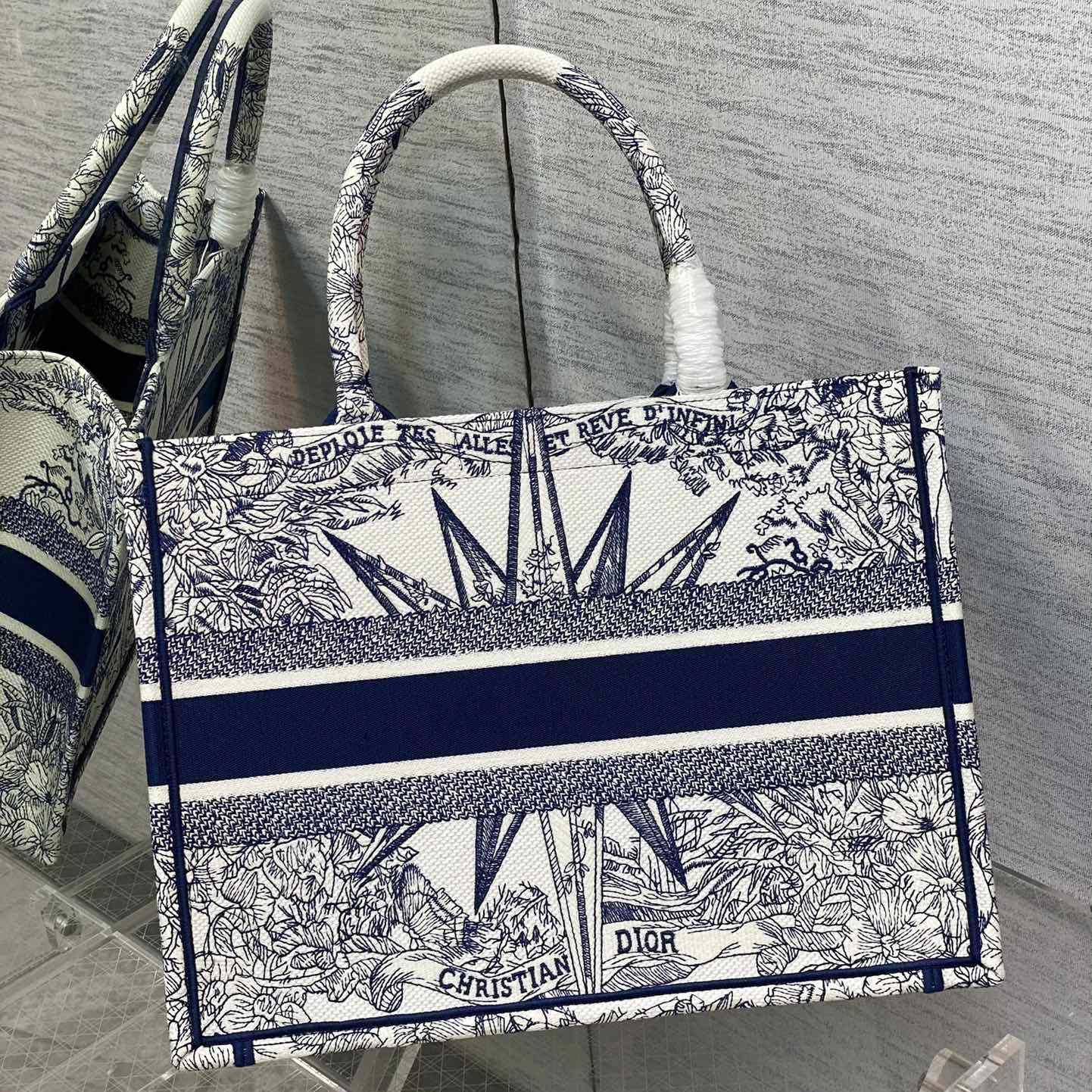 Dior Medium Dior Book Tote(36-18-28cm) - DopestKickz