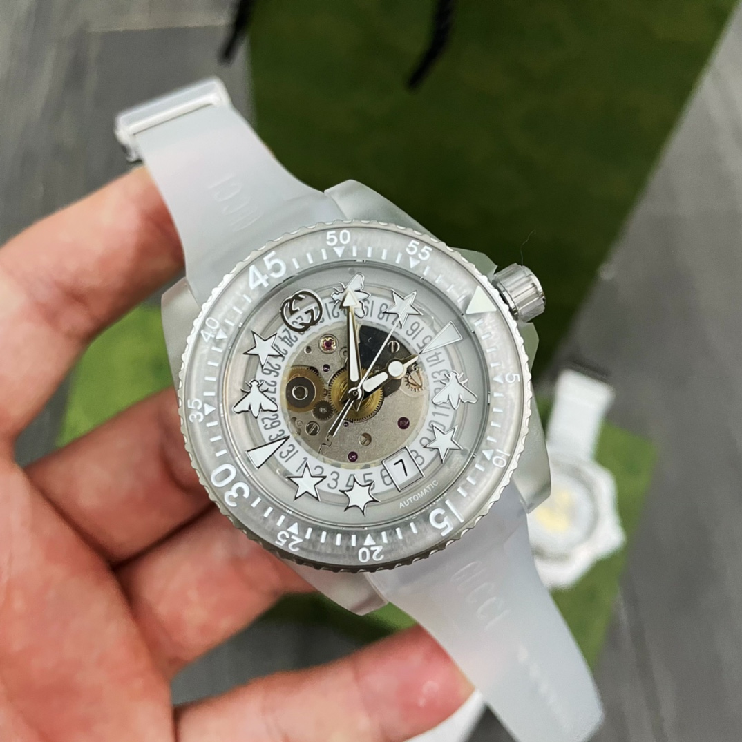 Gucci Dive Watch, 40mm - DopestKickz