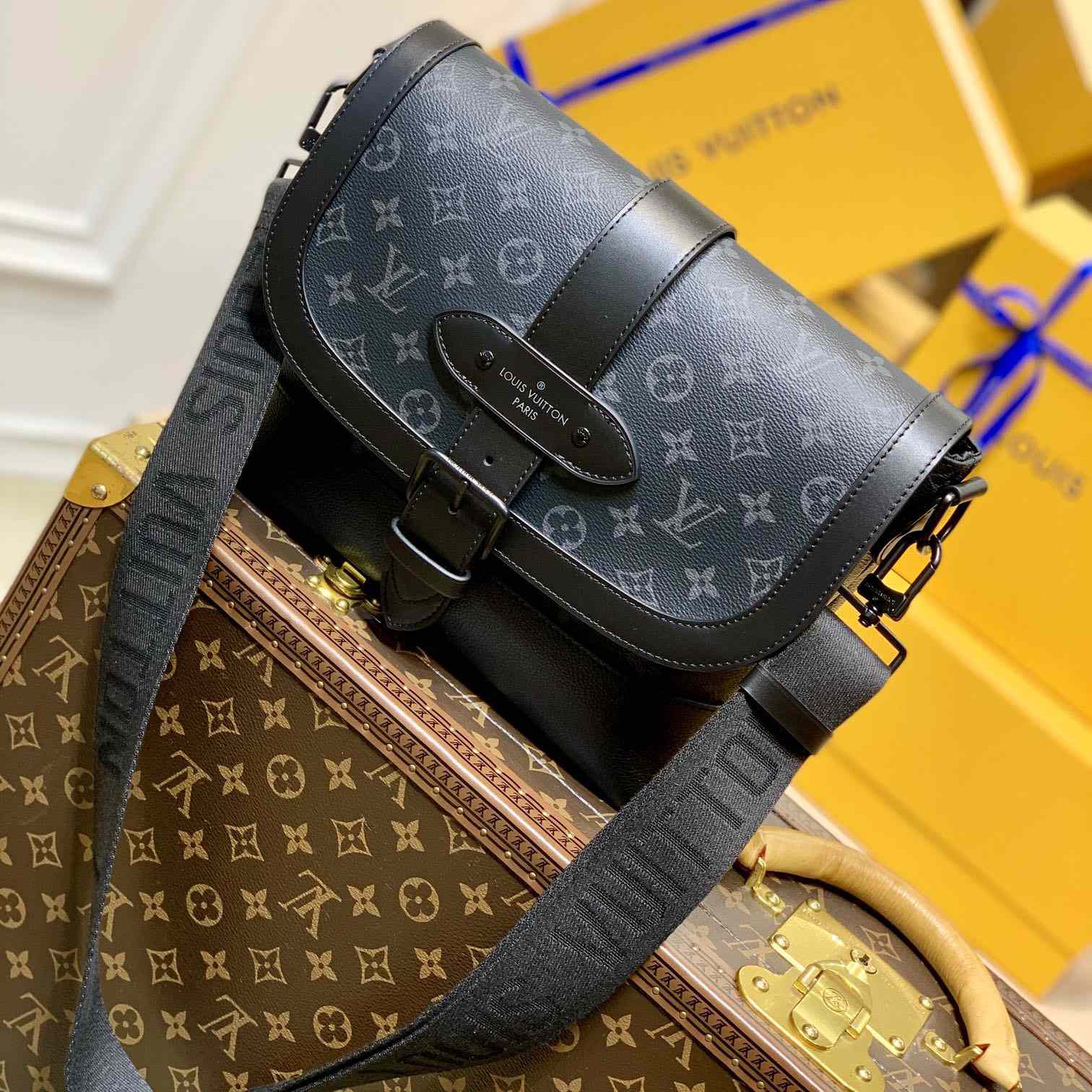 Louis Vuitton  Saumur Messenger(36-23-11cm) M45911 - DopestKickz