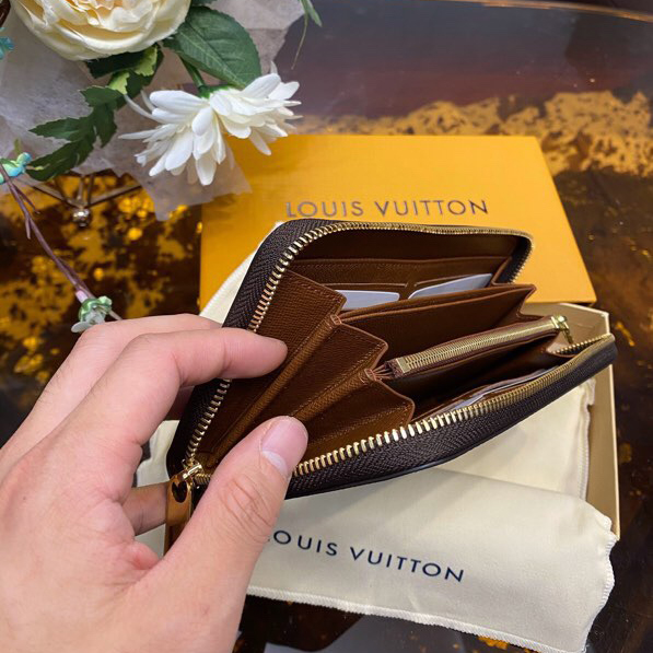 Louis Vuitton Zippy Wallet Fuchsia Monogram(19-10-1cm)  M60017 - DopestKickz