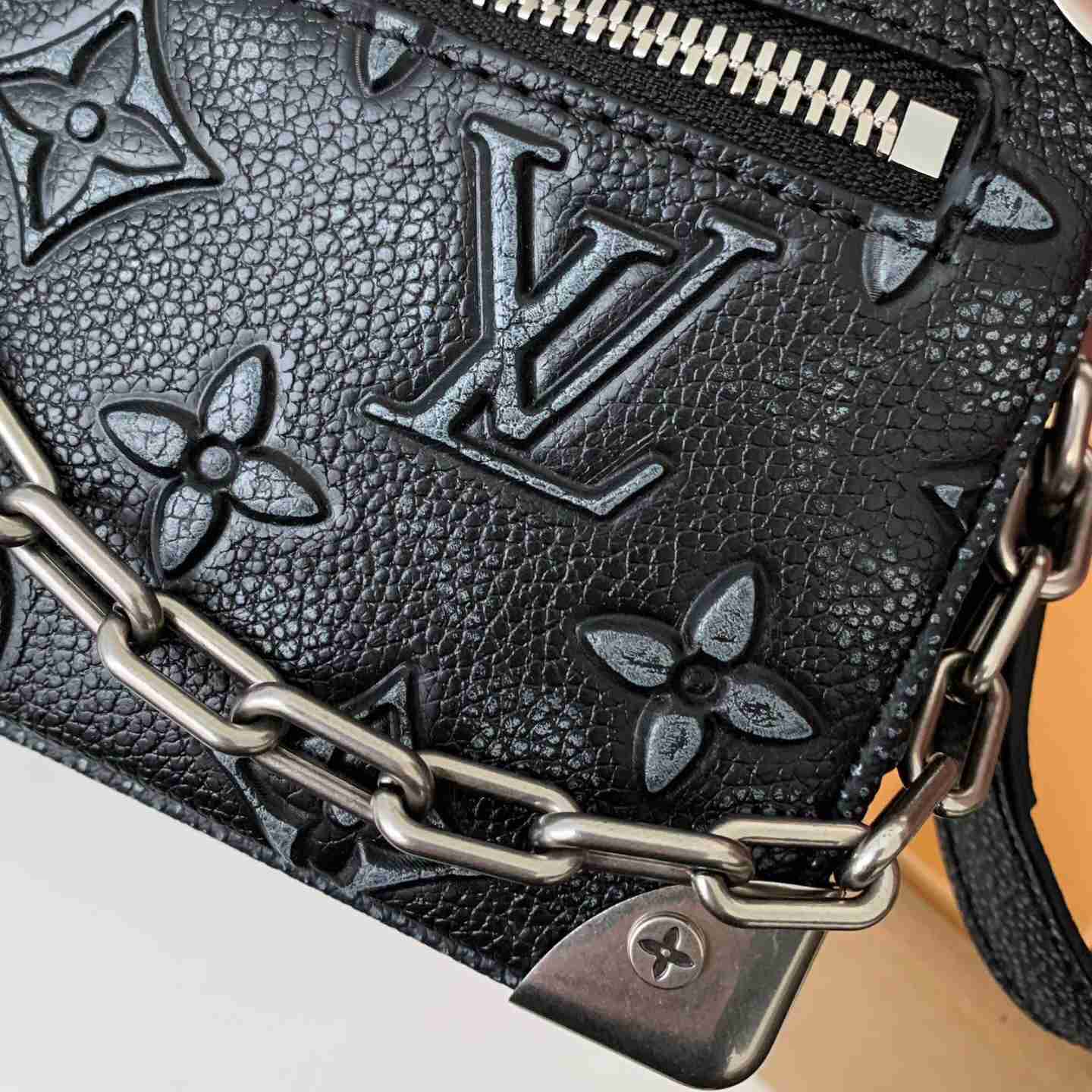 Louis Vuitton Mini Soft Trunk(18.5-13-8CM)   - DopestKickz