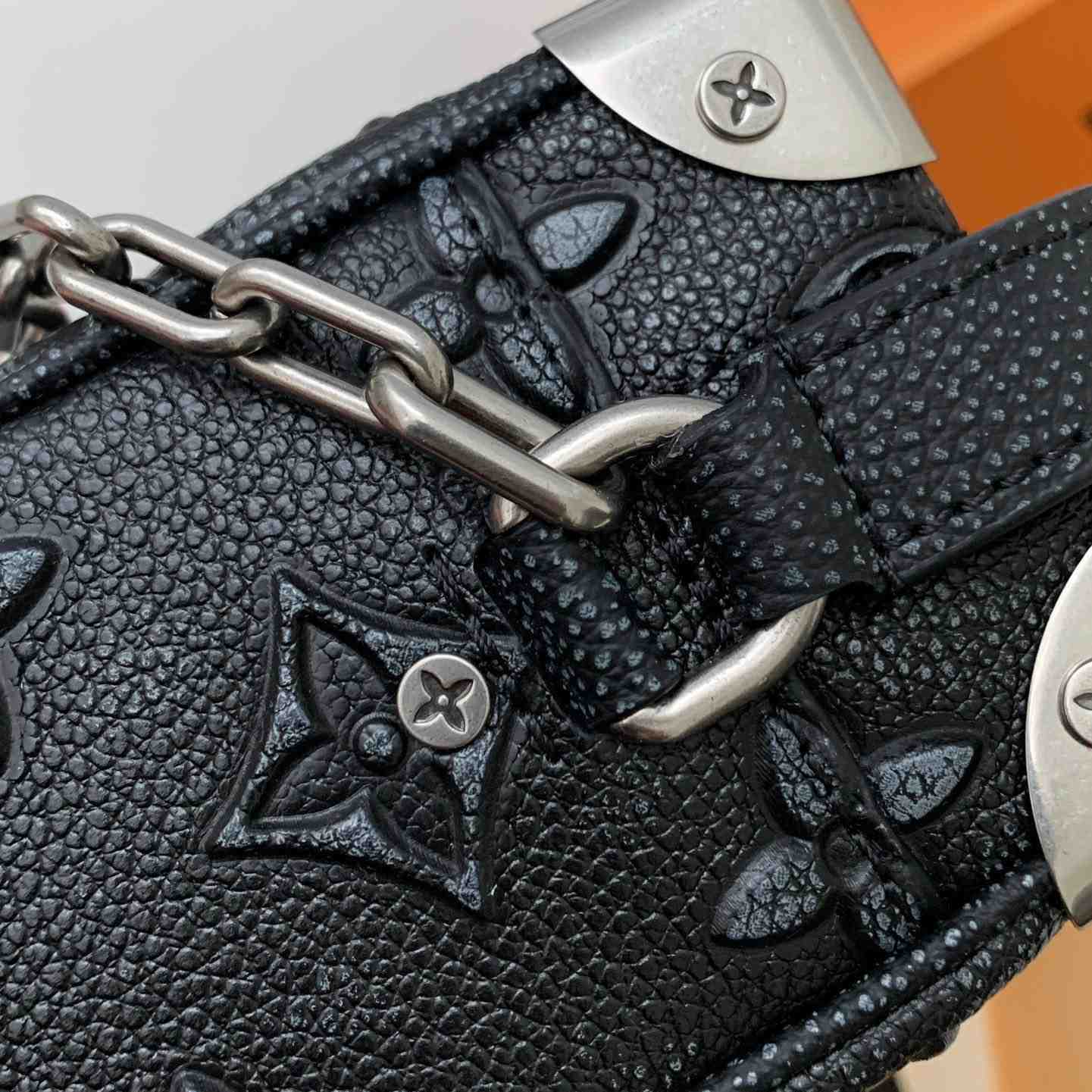 Louis Vuitton Mini Soft Trunk(18.5-13-8CM)   - DopestKickz